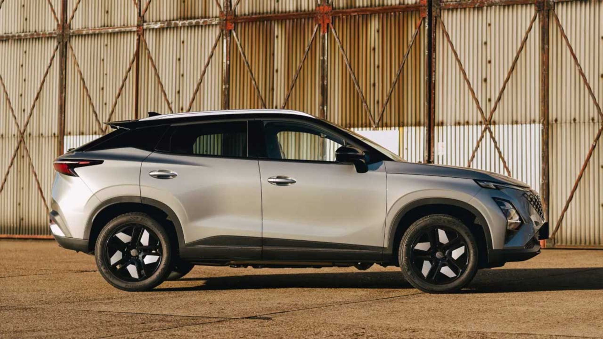 فونیکس FX / اومودا 5 هیبریدی