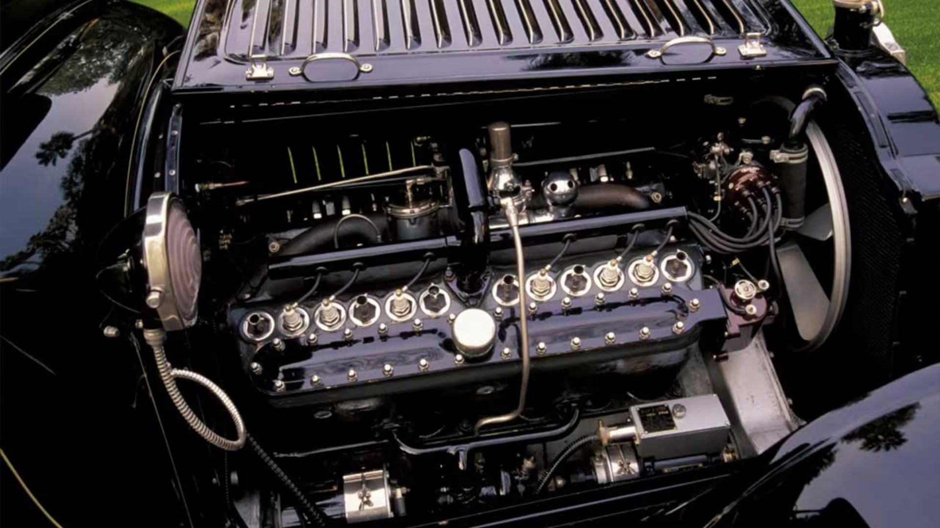 پاکارد توئین سیکس