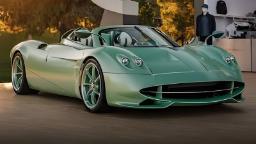 خودرو سوپر اسپرت پاگانی هوایرا کودالونگا اسپیدستر (Pagani Huayra Codalonga Speedster) سبز رنگ در حال حرکت