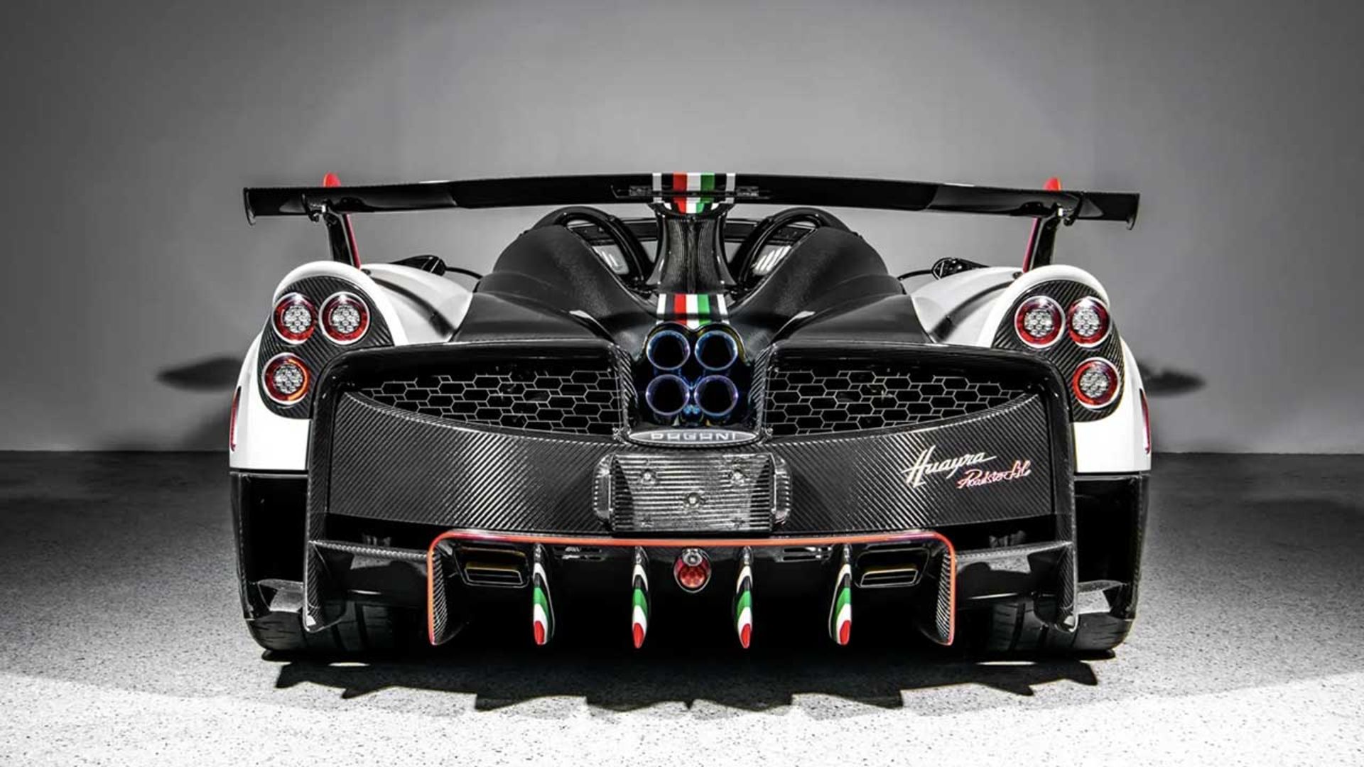 آخرین پاگانو هوآیرا 