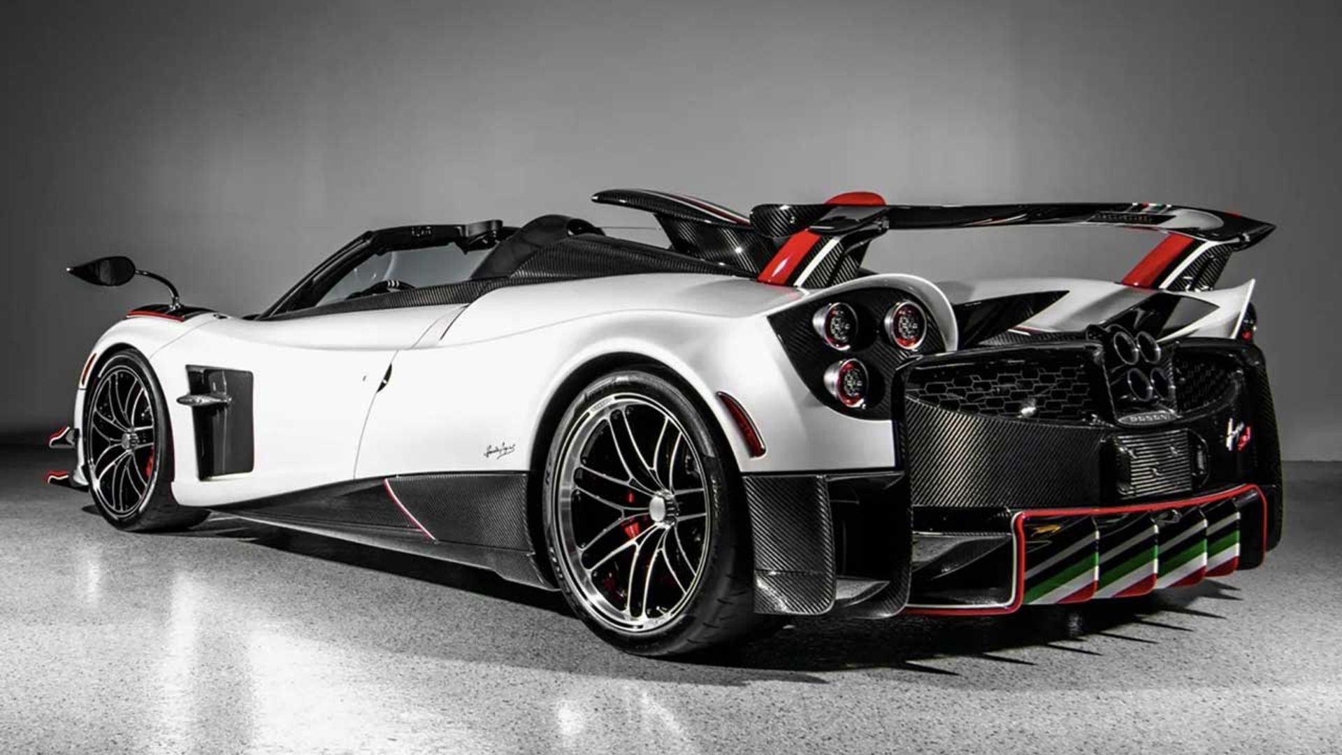 آخرین پاگانو هوآیرا 