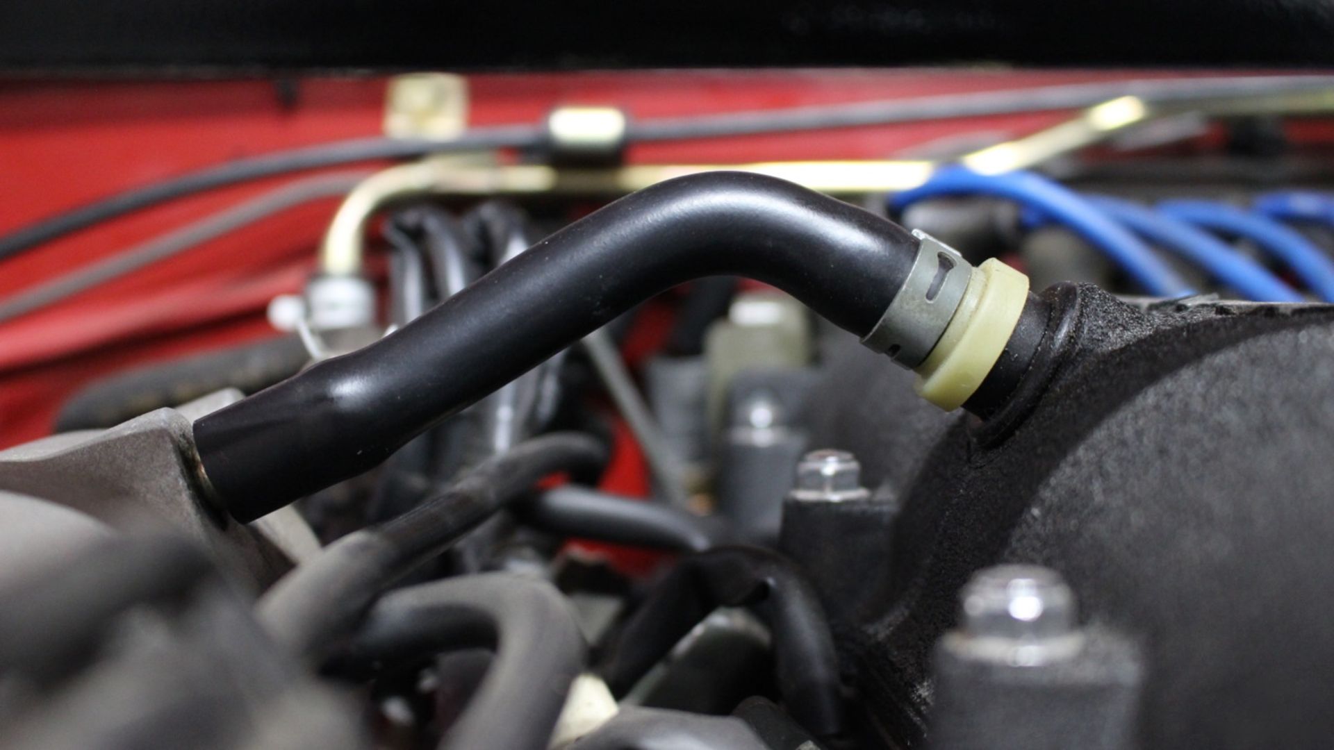 شیلنگ روغن موتور