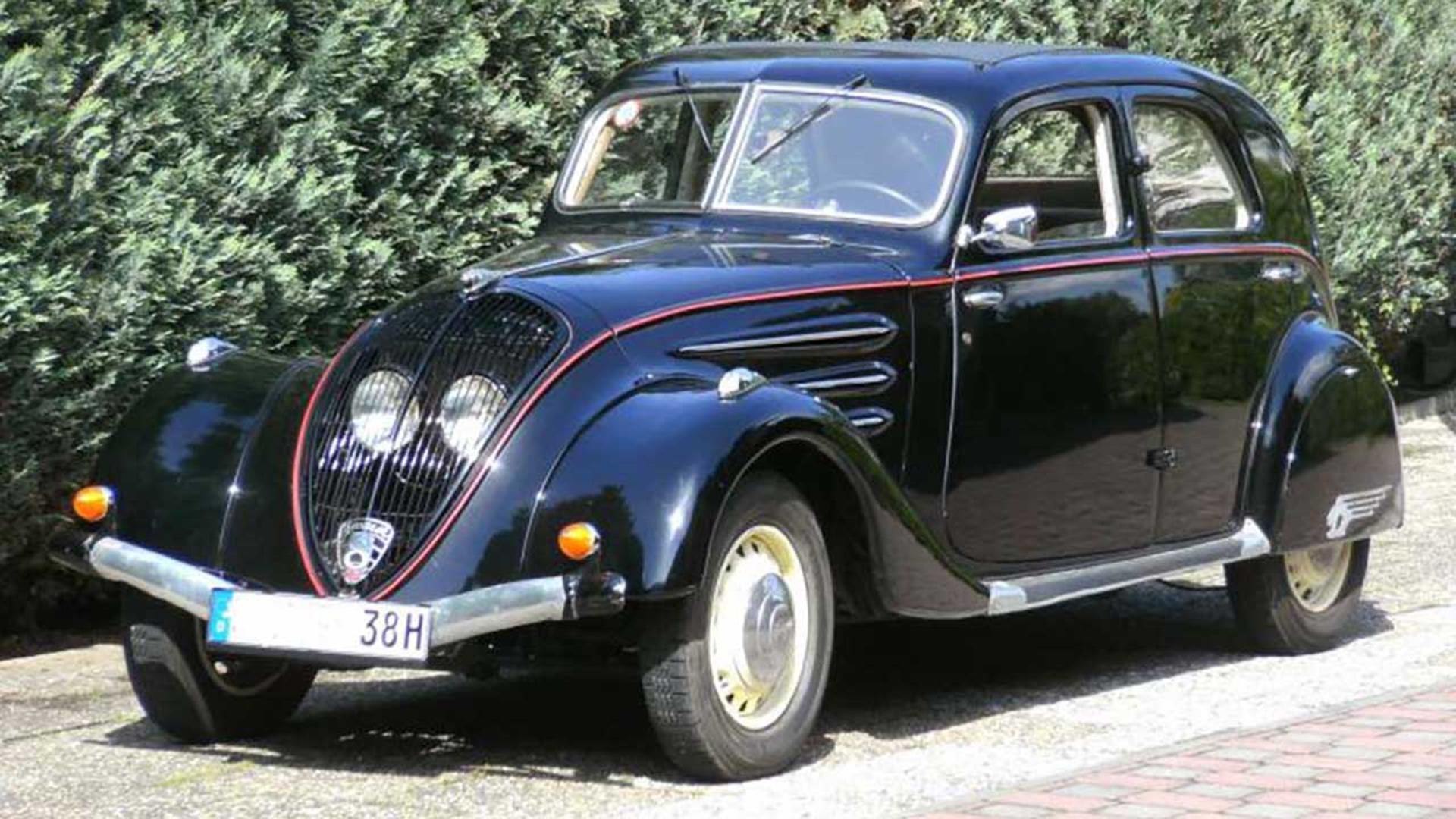 پژو 302