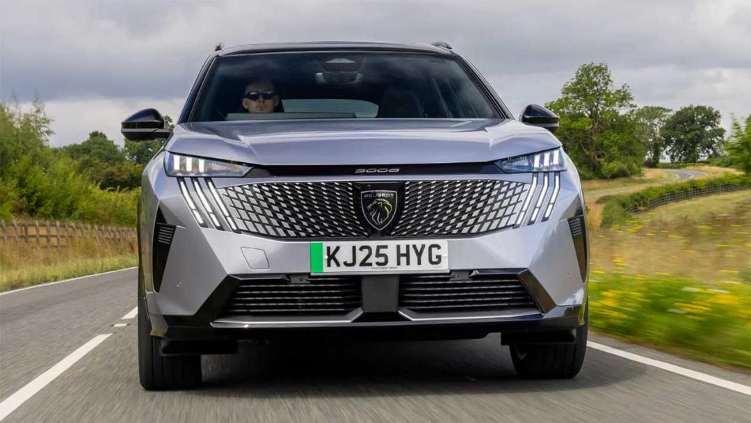 پژو 5008 برقی AWD