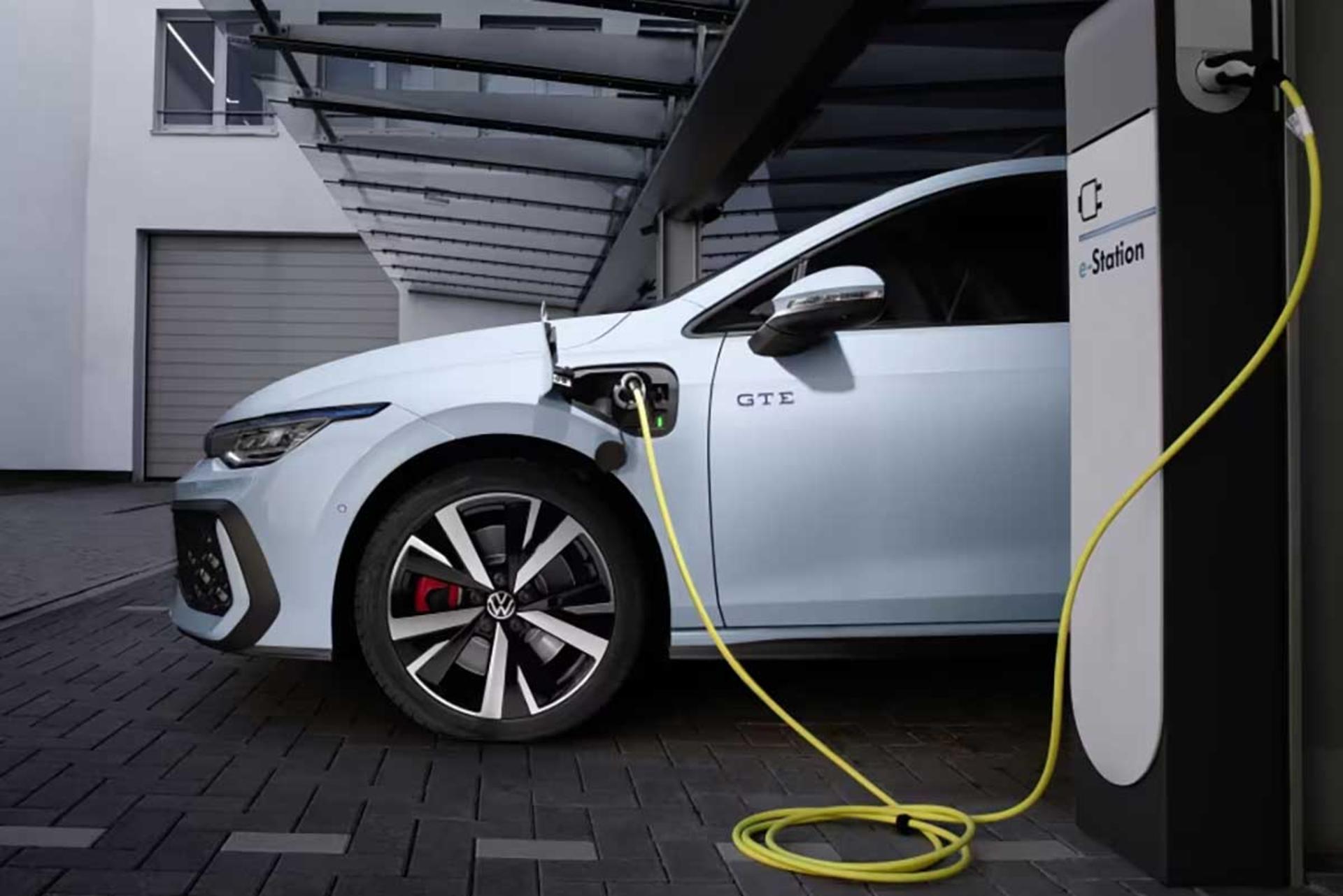 خودروی پلاگین‌هیبریدی