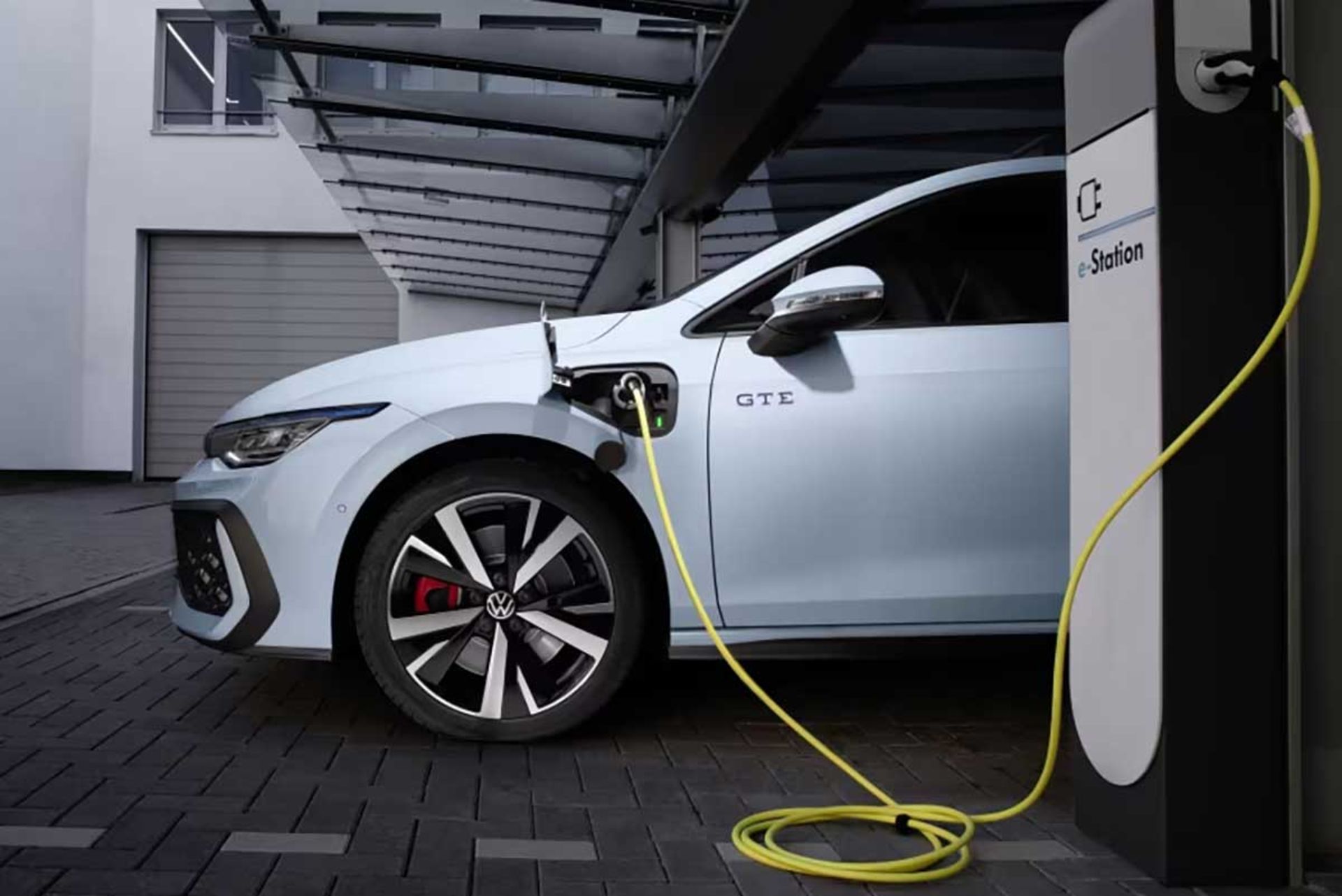 خودروی پلاگین‌هیبریدی