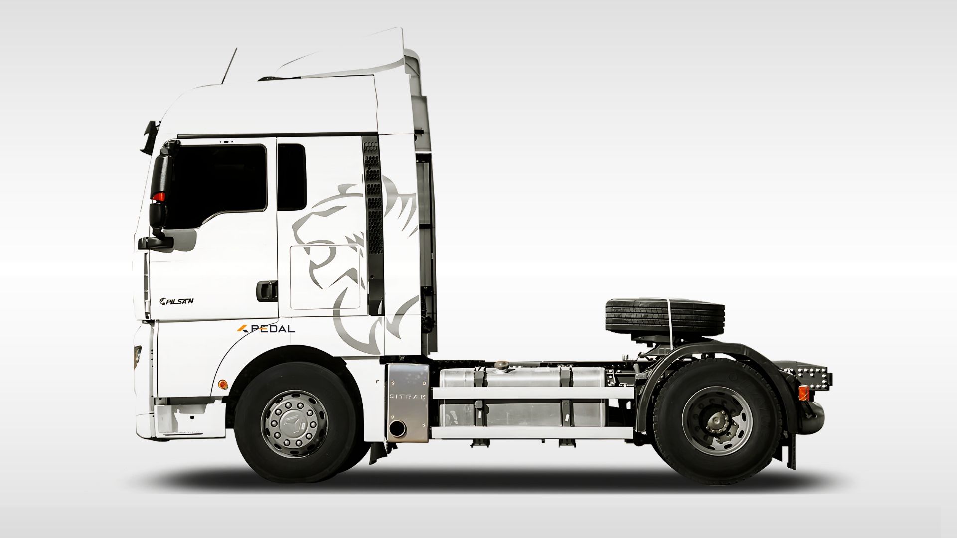 نمای جانبی کشنده پیلسان 440