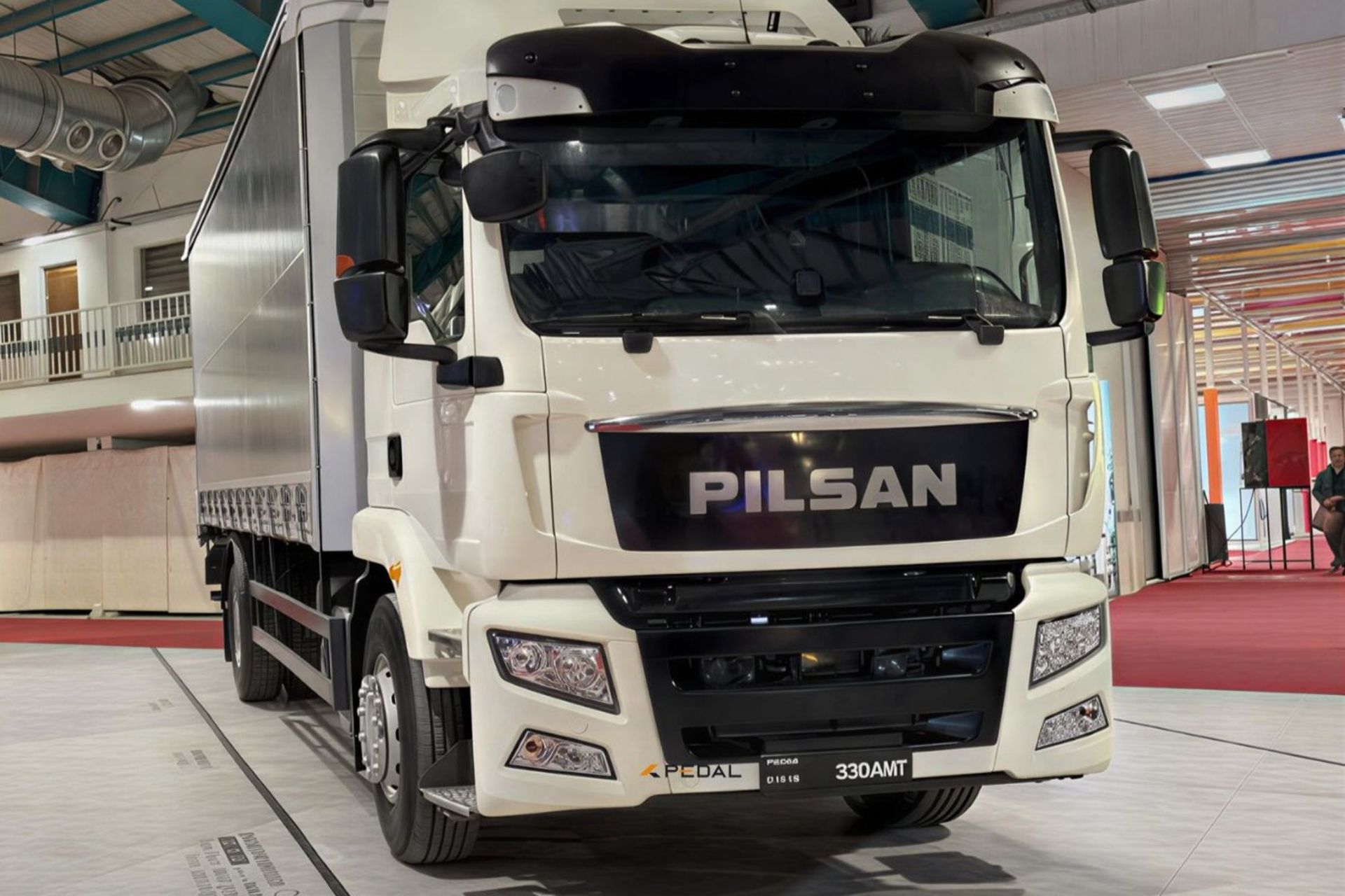 کامیون باری پیلسان ریجید 330