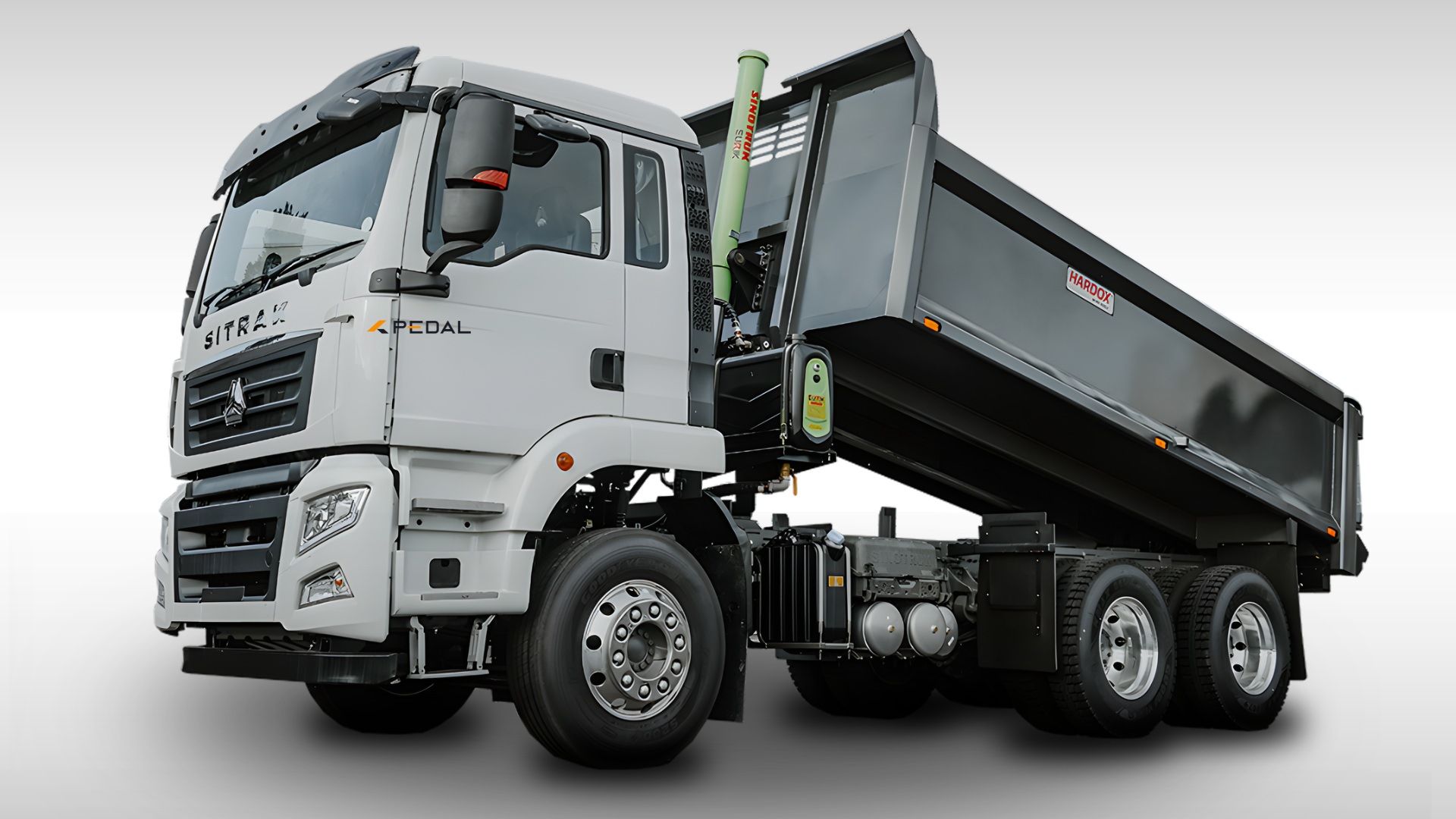 سینوتراک پیلسان تیپر 330