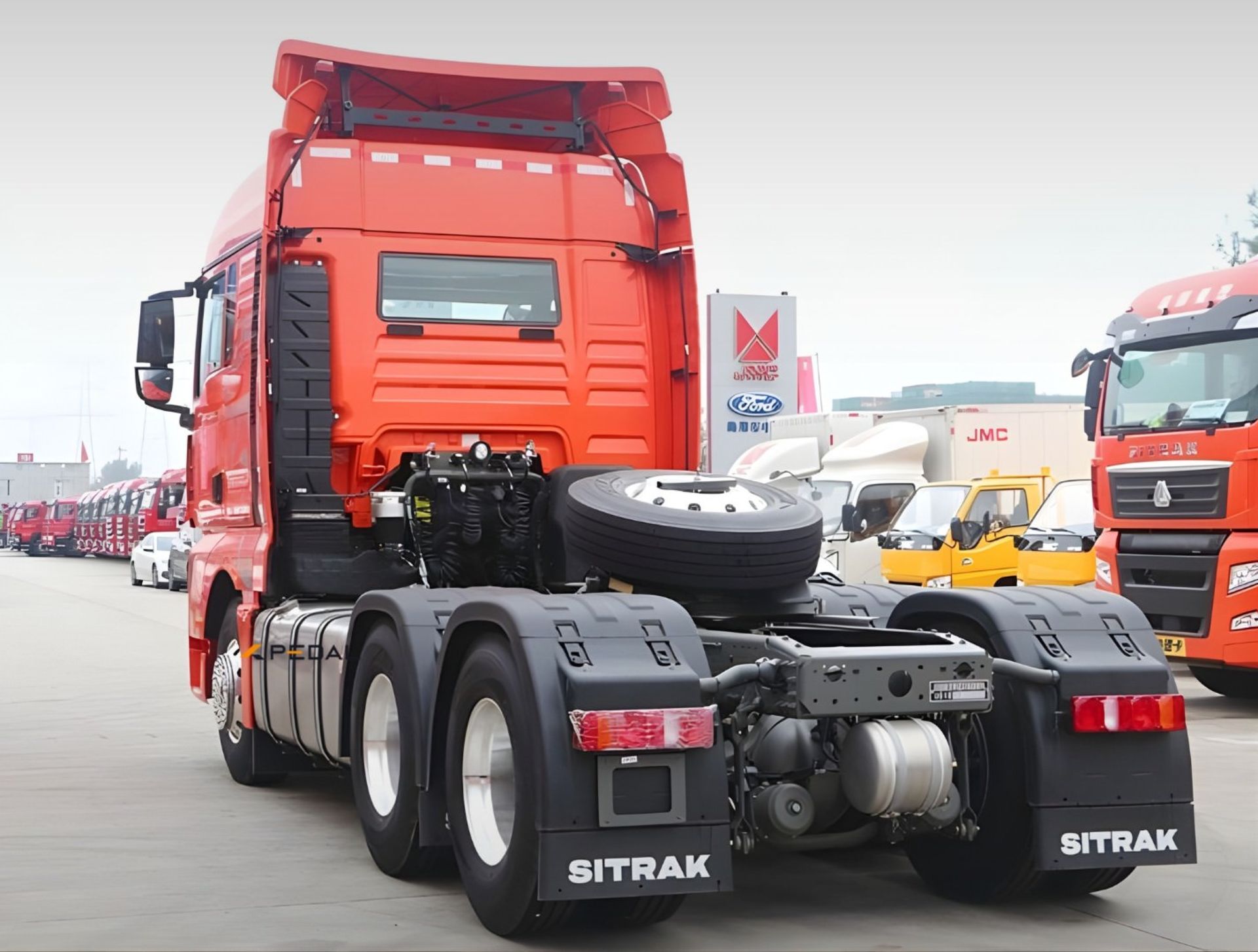 عقب  پیلسان تیپر 440