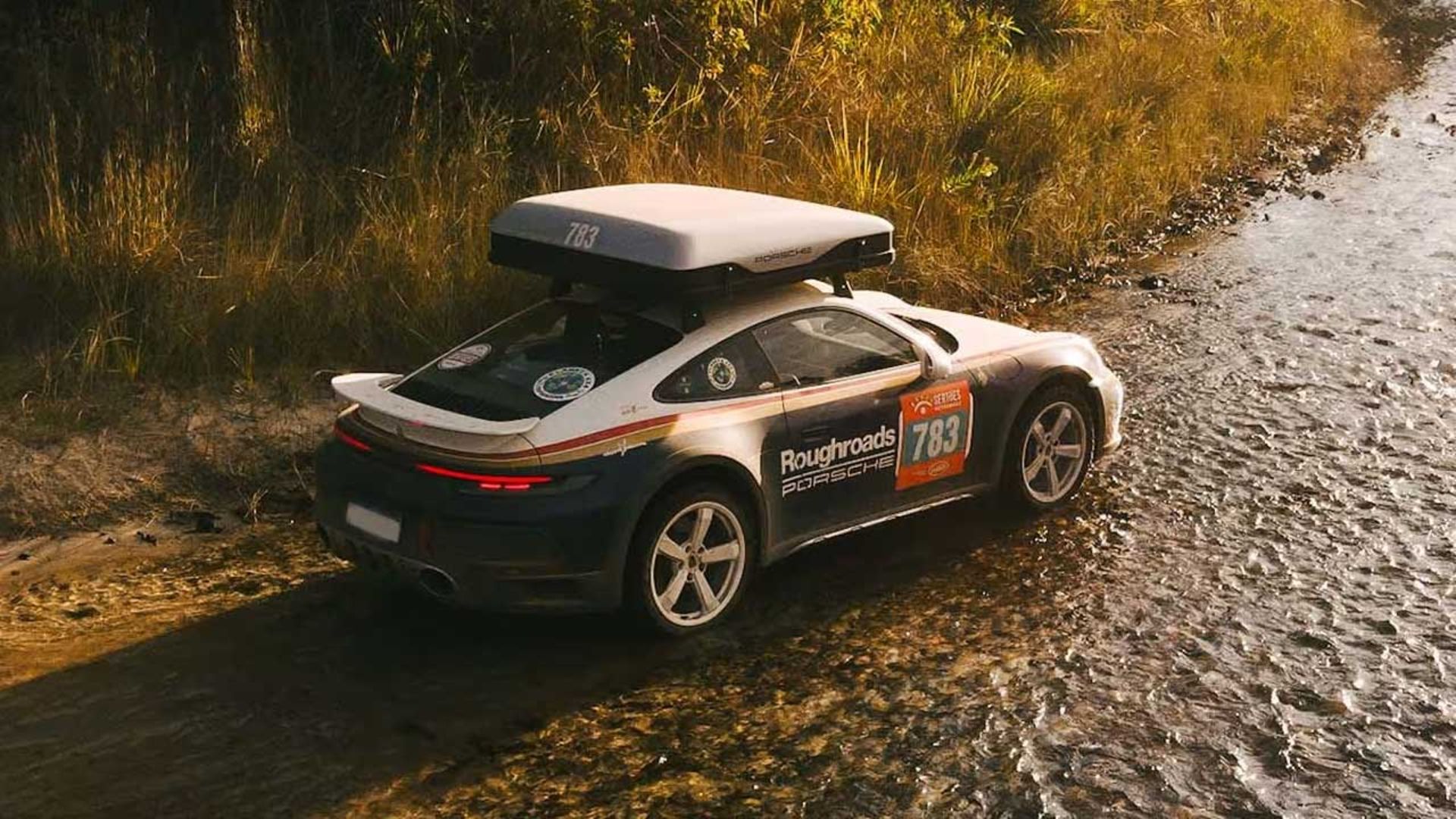 پورشه ۹۱۱ داکار در رالی