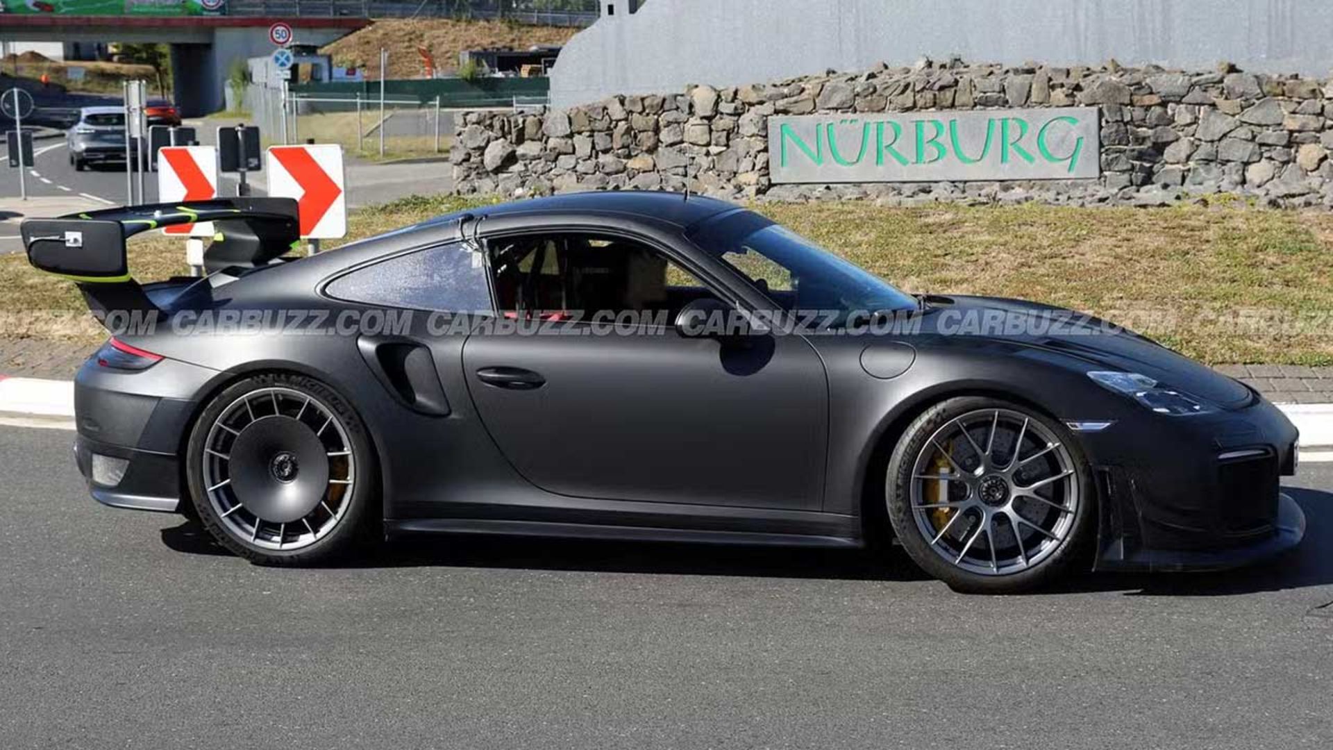 پورشه 911 دماغه تخت