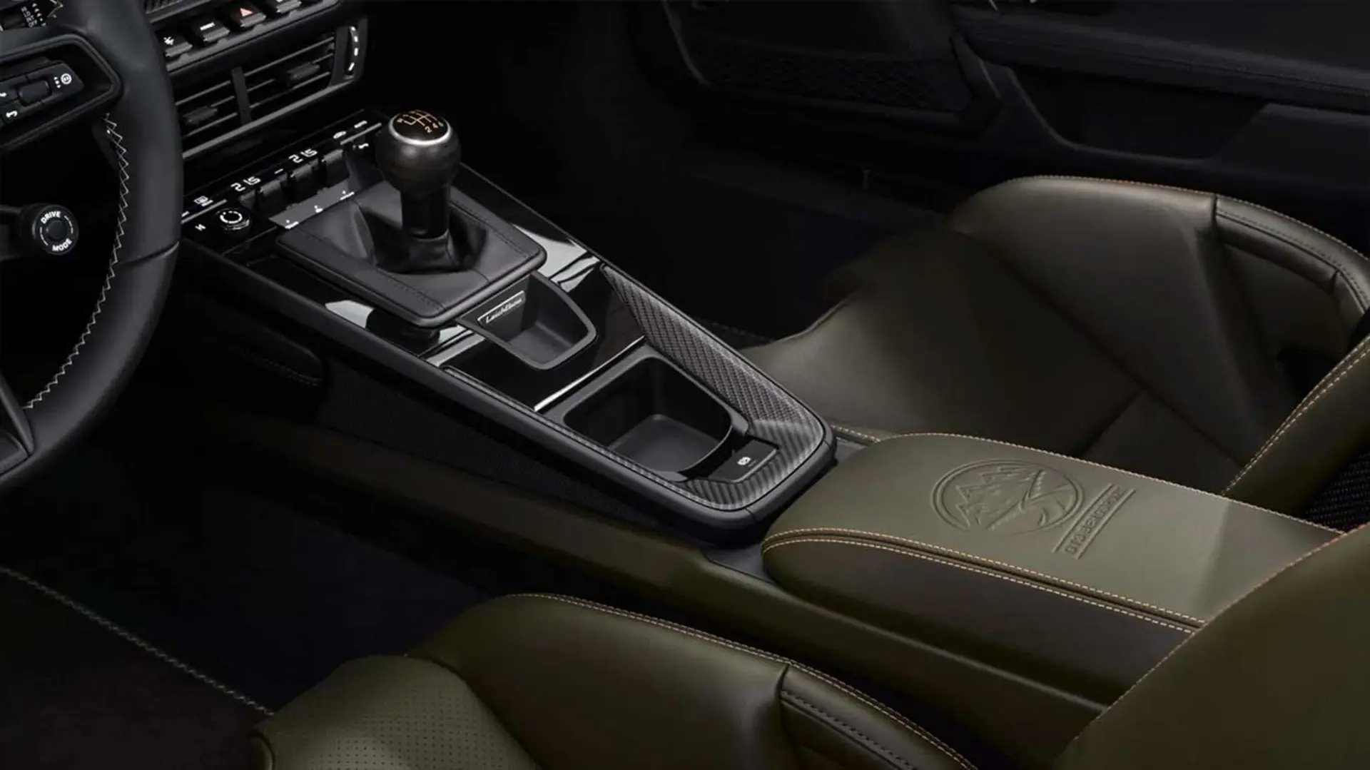 پورشه 911 GT3 برگ‌اسپرت کنسول مرکزی