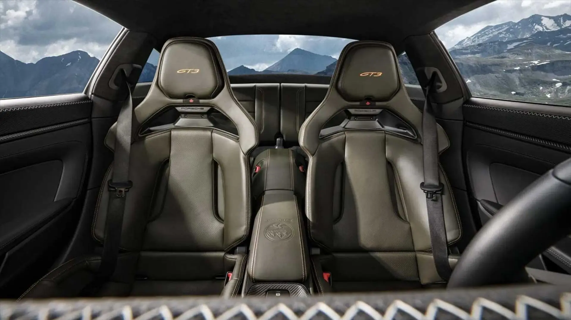 پورشه 911 GT3 برگ‌اسپرت صندلی‌ها