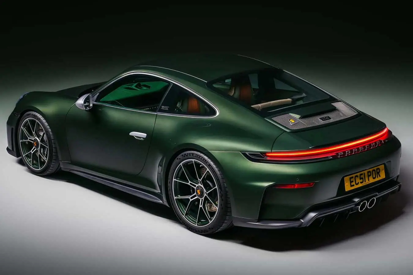 نسخه ویژه پورشه 911 GT3 برای بریتانیا نمای عقب