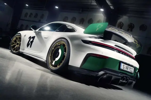 پورشه 911 GT3 نسخه ویژه نوربرگ‌رینگ نمای عقب