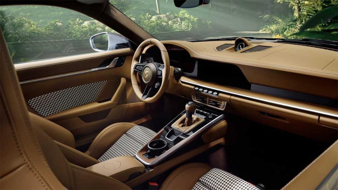 پورشه 911 GT3 اوسلات