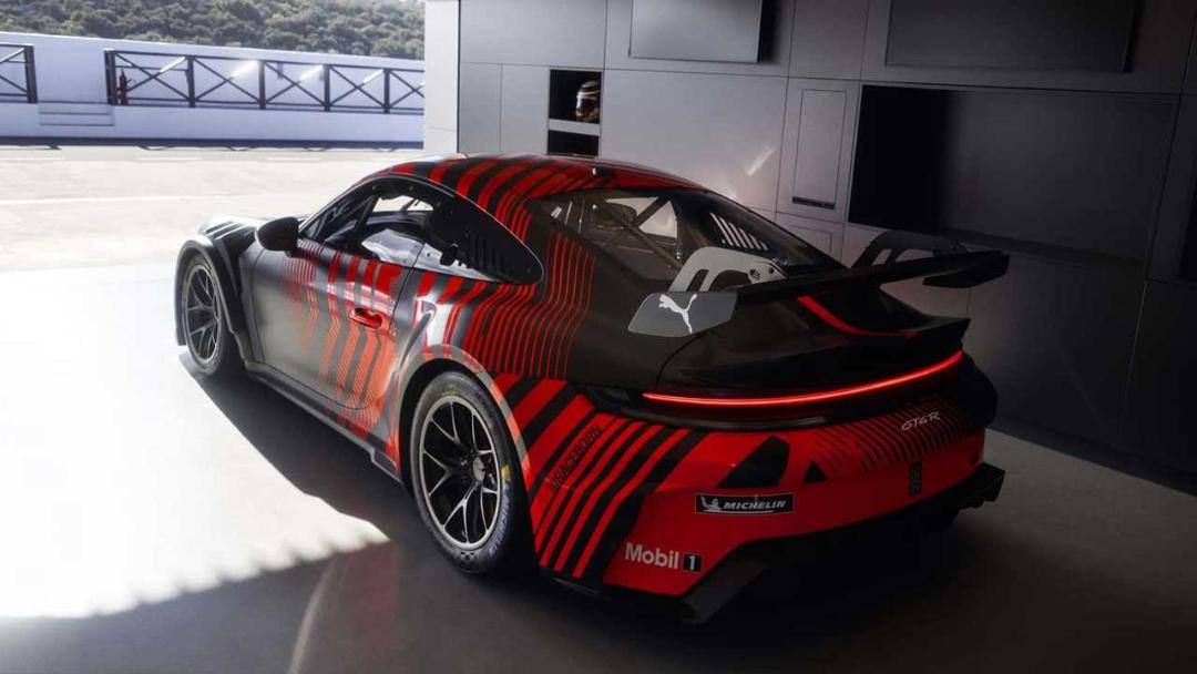 پورشه 911 GT4 R