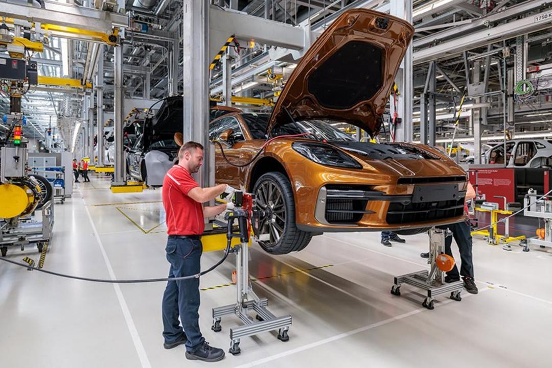 porsche factory 