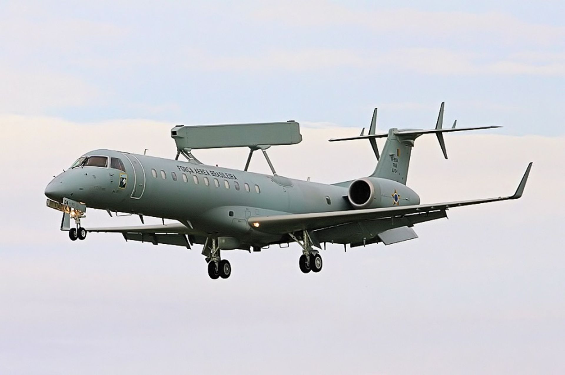 آواکس R-99