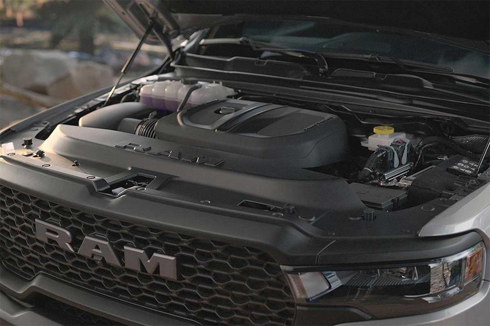 موتور V8 همی رم