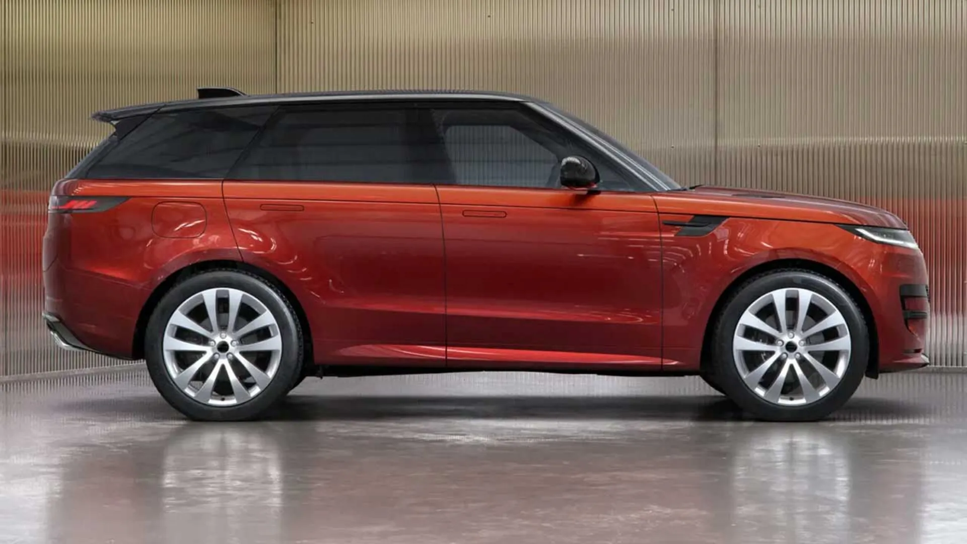 نسخه ویژه 20 سالگی رنجروور اسپرت