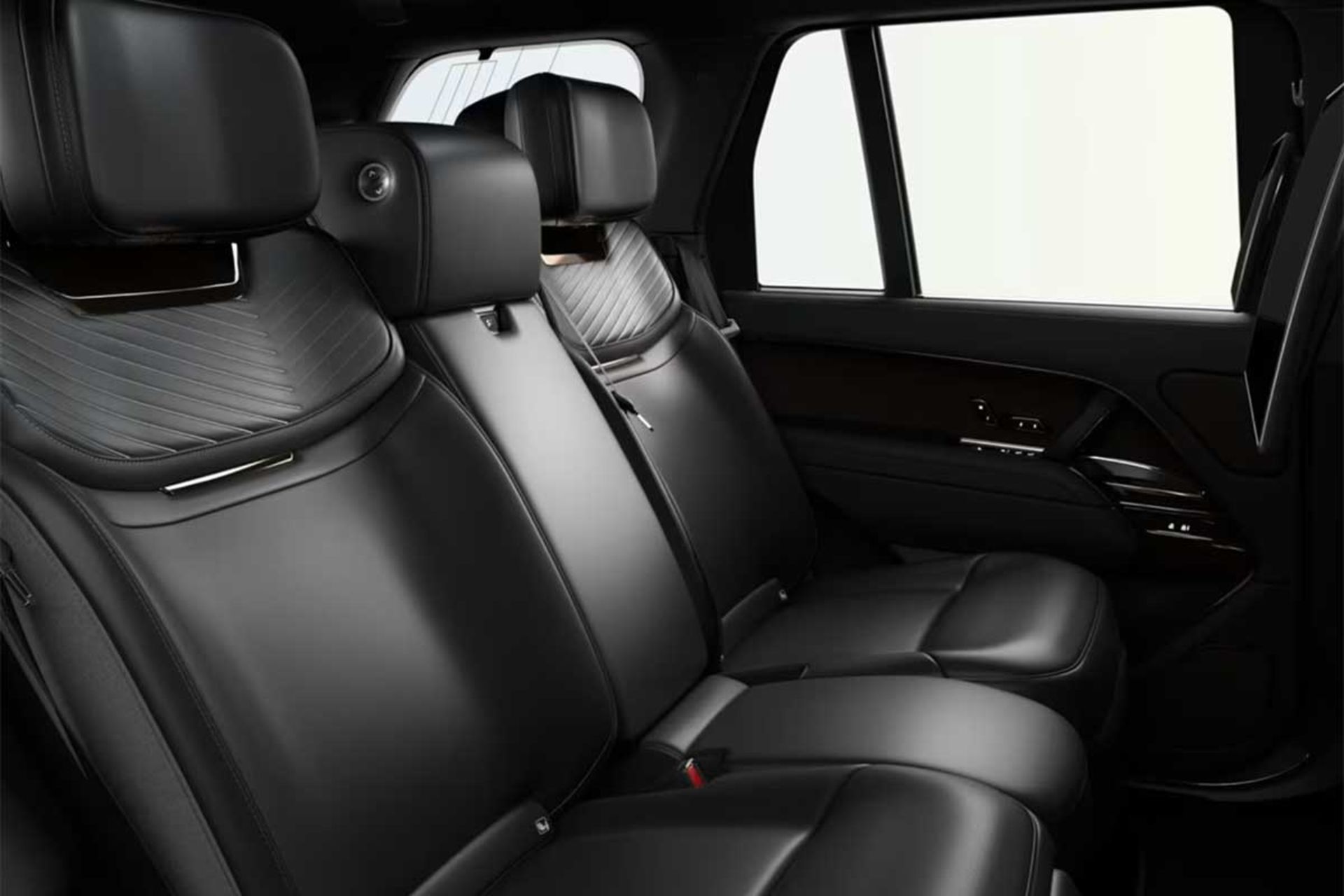 رنجروور SV بلک