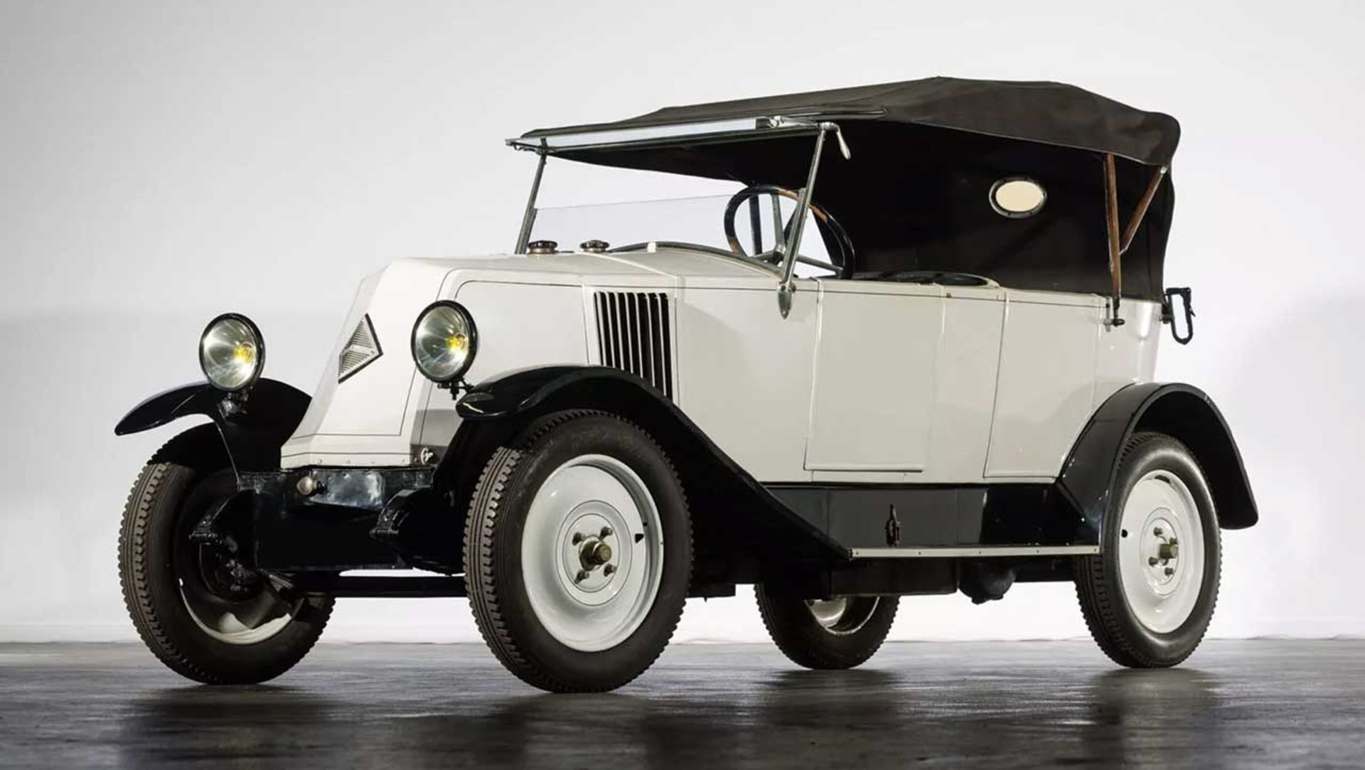 حراج خودروهای مخفی رنو