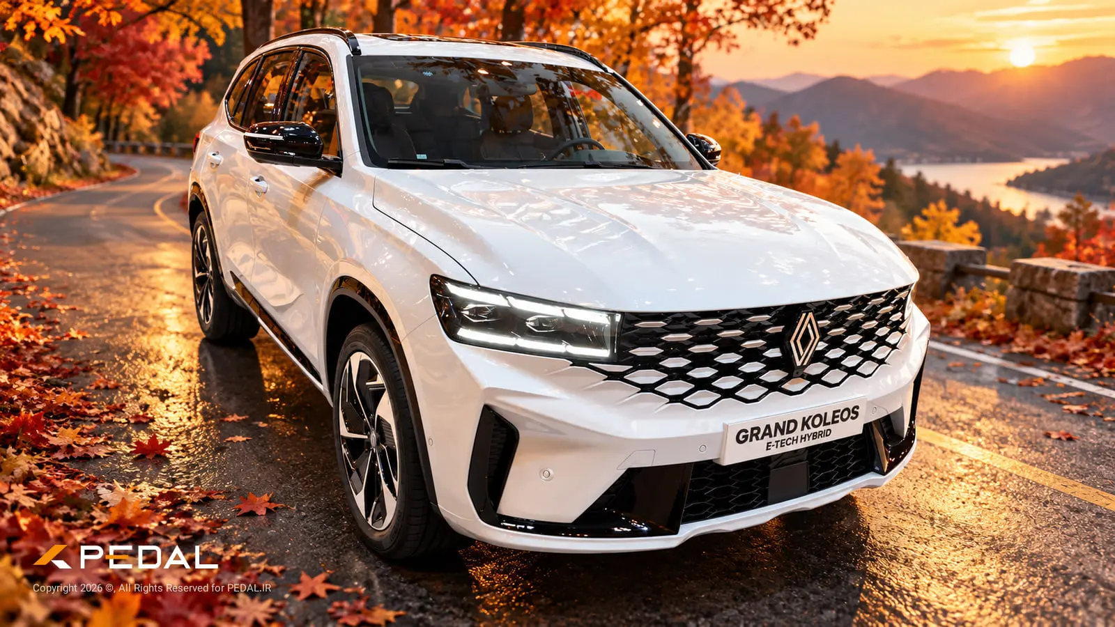 خودرو رنو گرند کولئوس (Renault Grand Koleos) مدل ۲۰۲۶ در جاده‌ای پاییزی