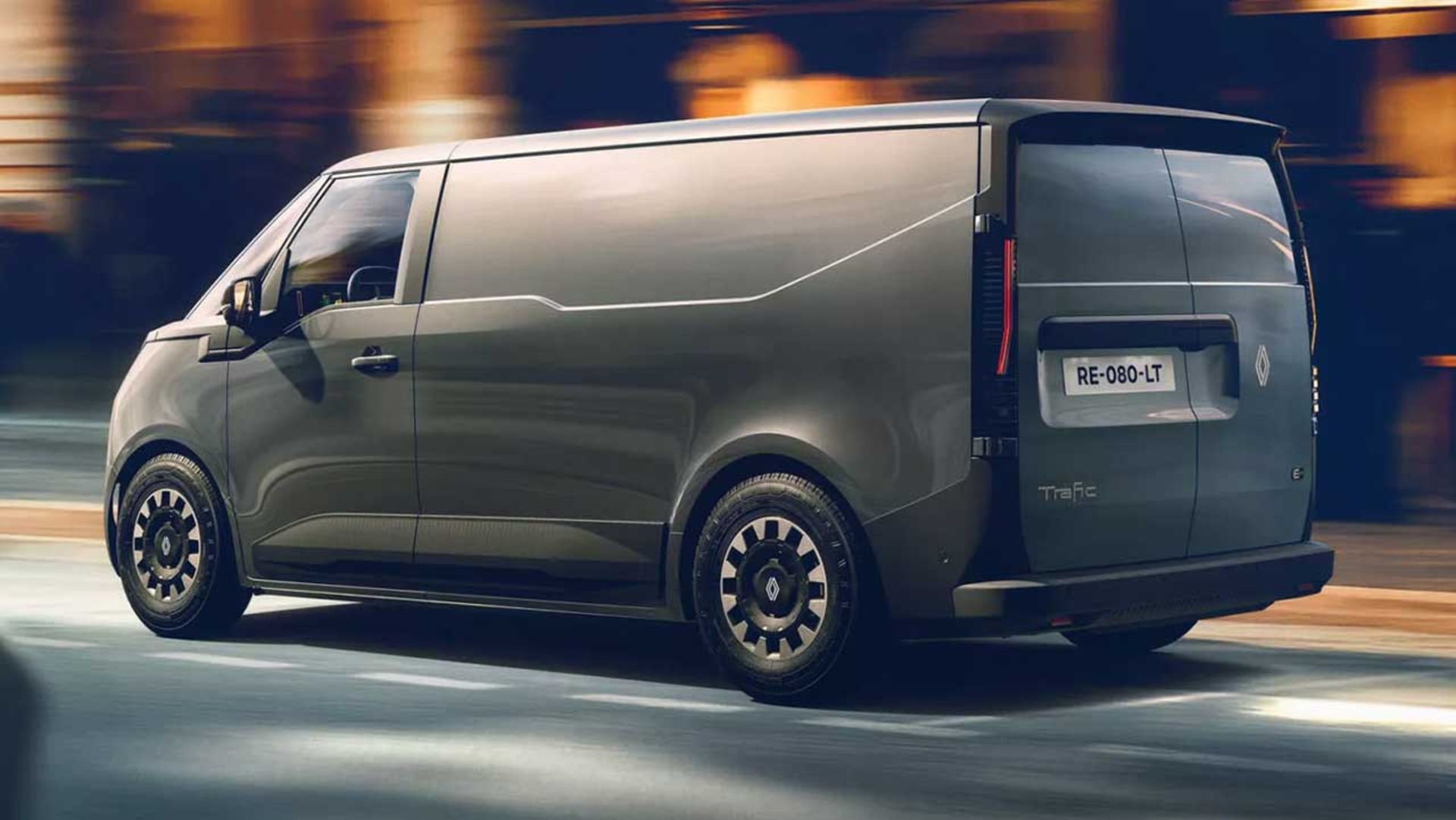 رنو ترافیک E-Tech برقی