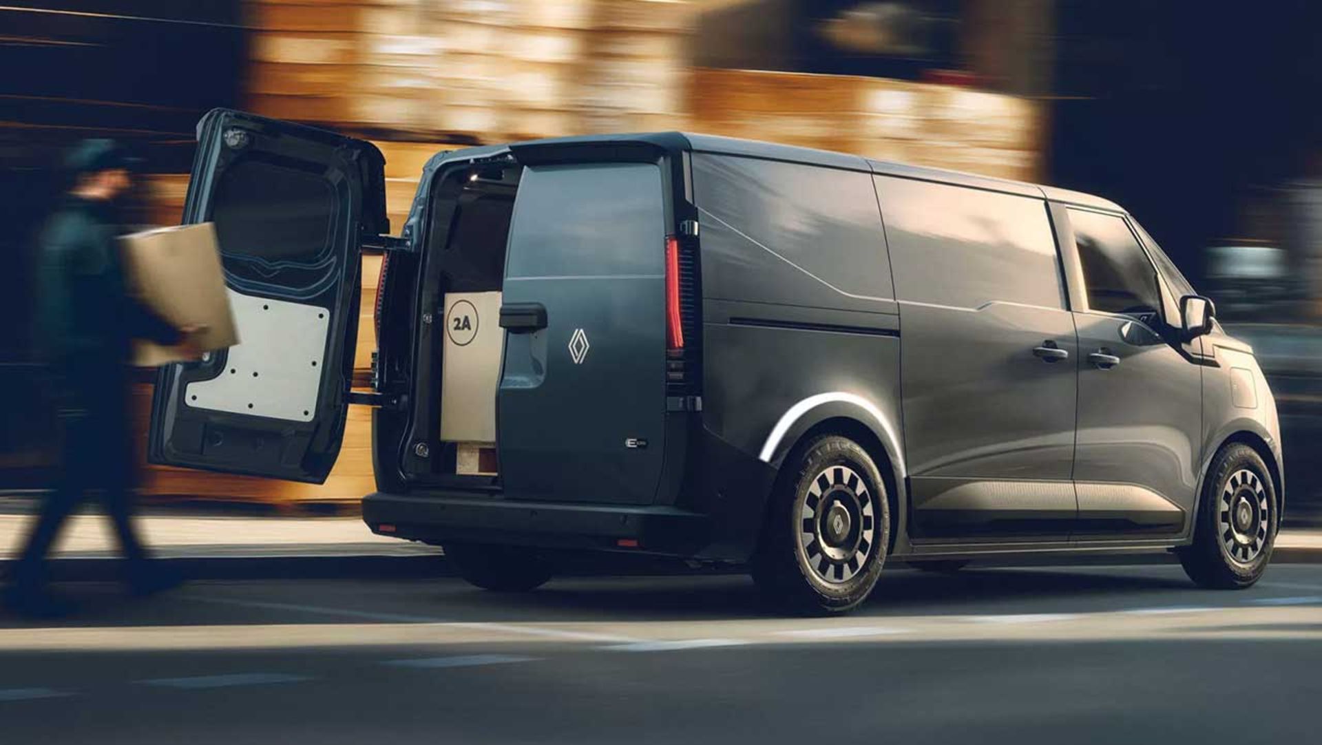 رنو ترافیک E-Tech برقی