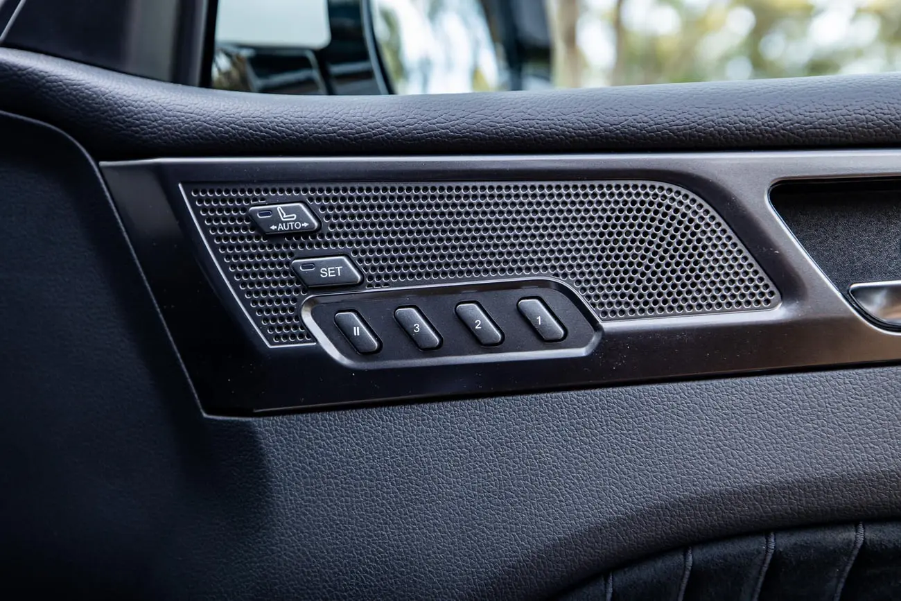 دکمه‌های کنترل کروز کنترل (Cruise Control) در در خودروی رکستون ۲۰۲۶