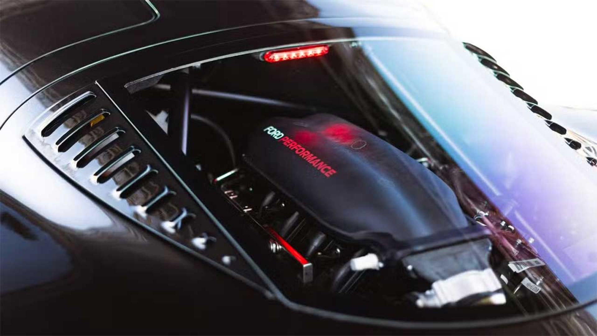 راینو ریسینگ RR01 موتور