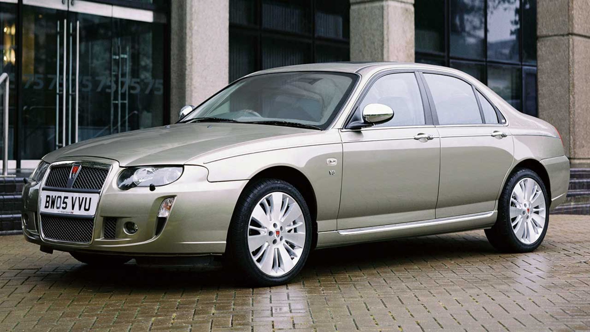 روور 75 V8