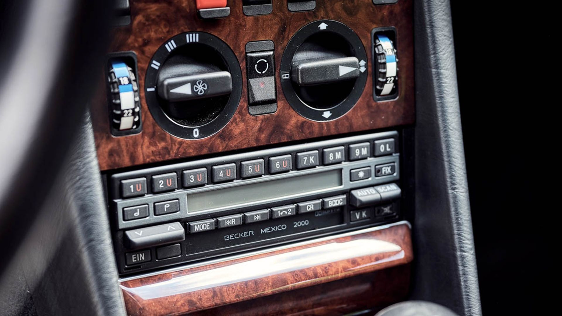 کنسول مرسدس S کلاس W126