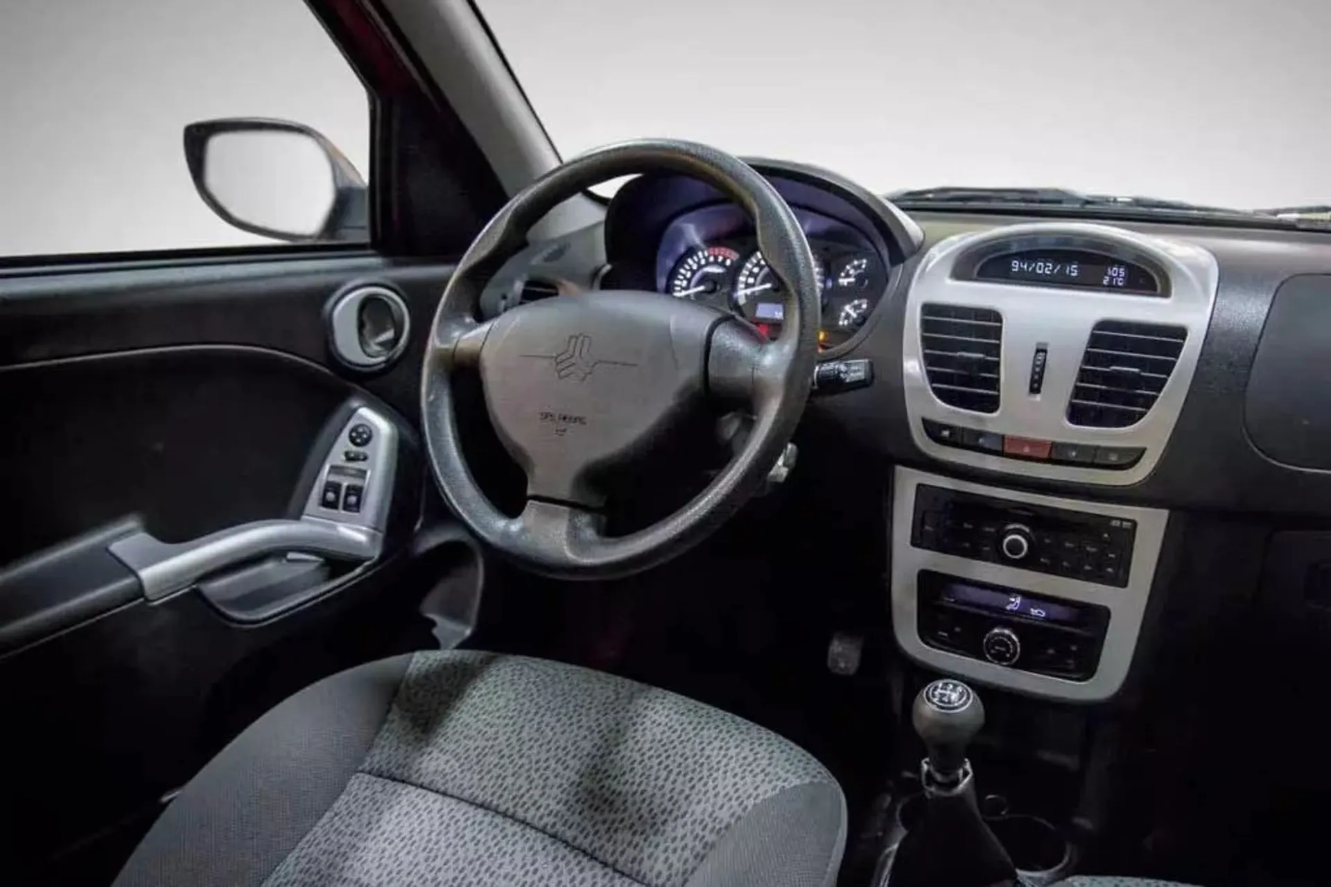 Saipa saina pickup truck