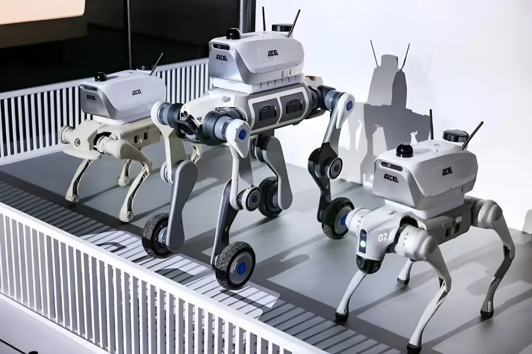ربات‌های چهارپای هوشمند (Quadruped Robots) محصول شرکت سنس تایمز (SenseTime)