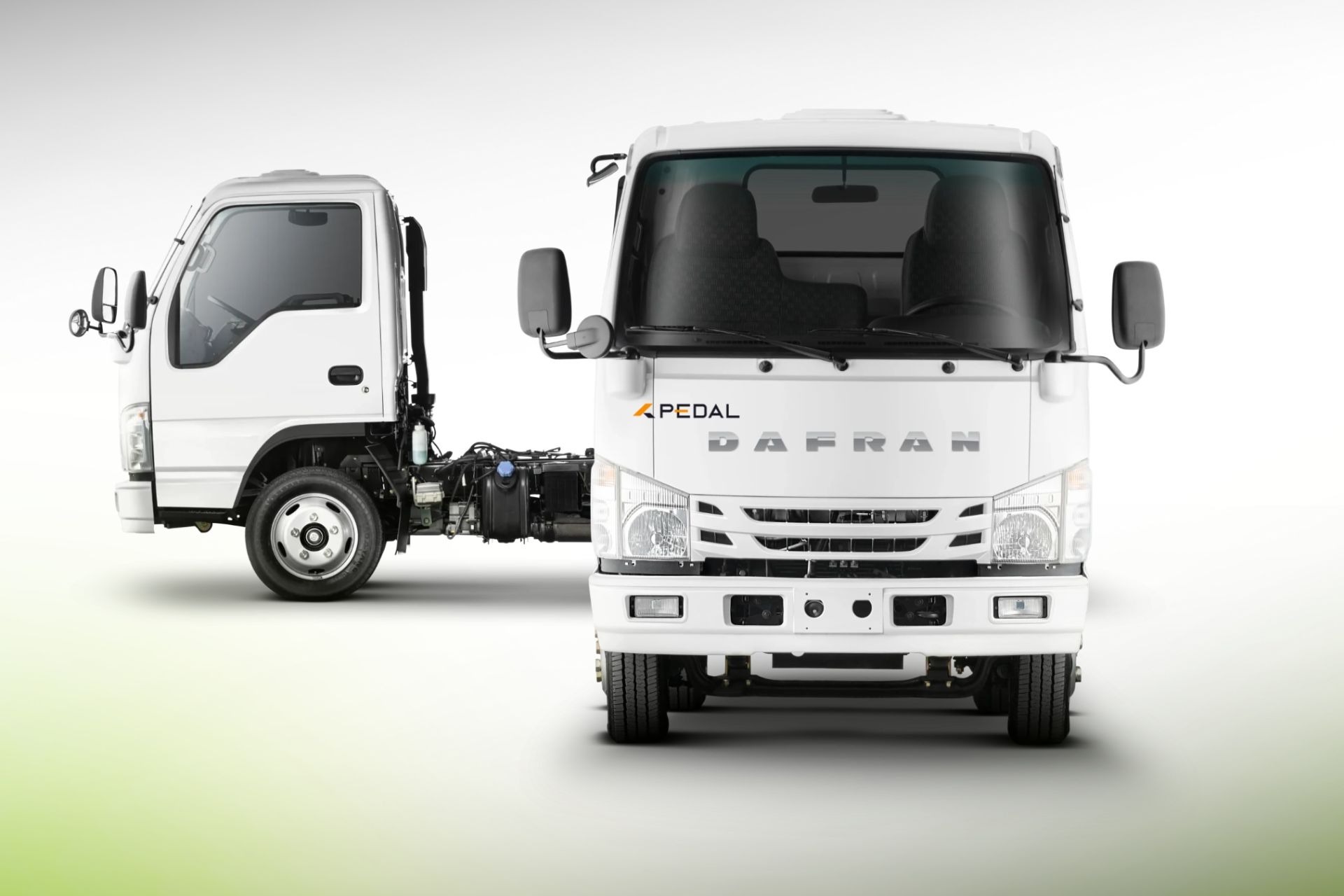 بررسی کامیونت دافران q1