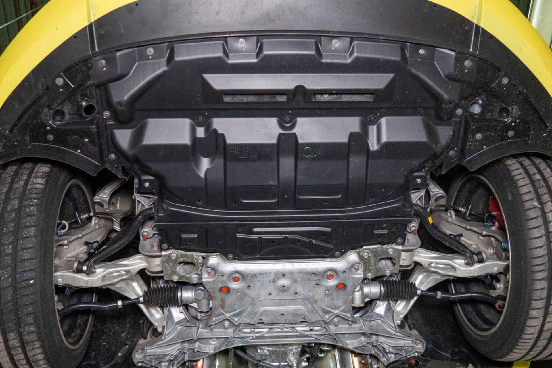 محافظ موتور خودرو