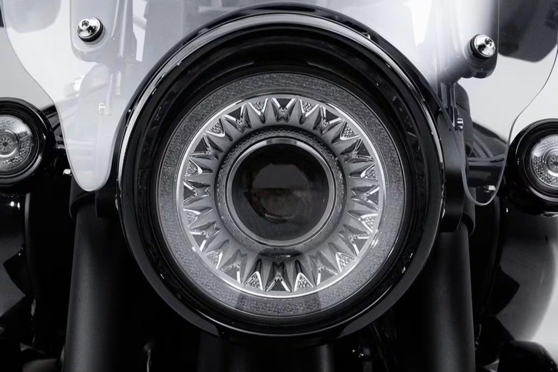 گریت وال موتورسیکلت سوئو s2000ct