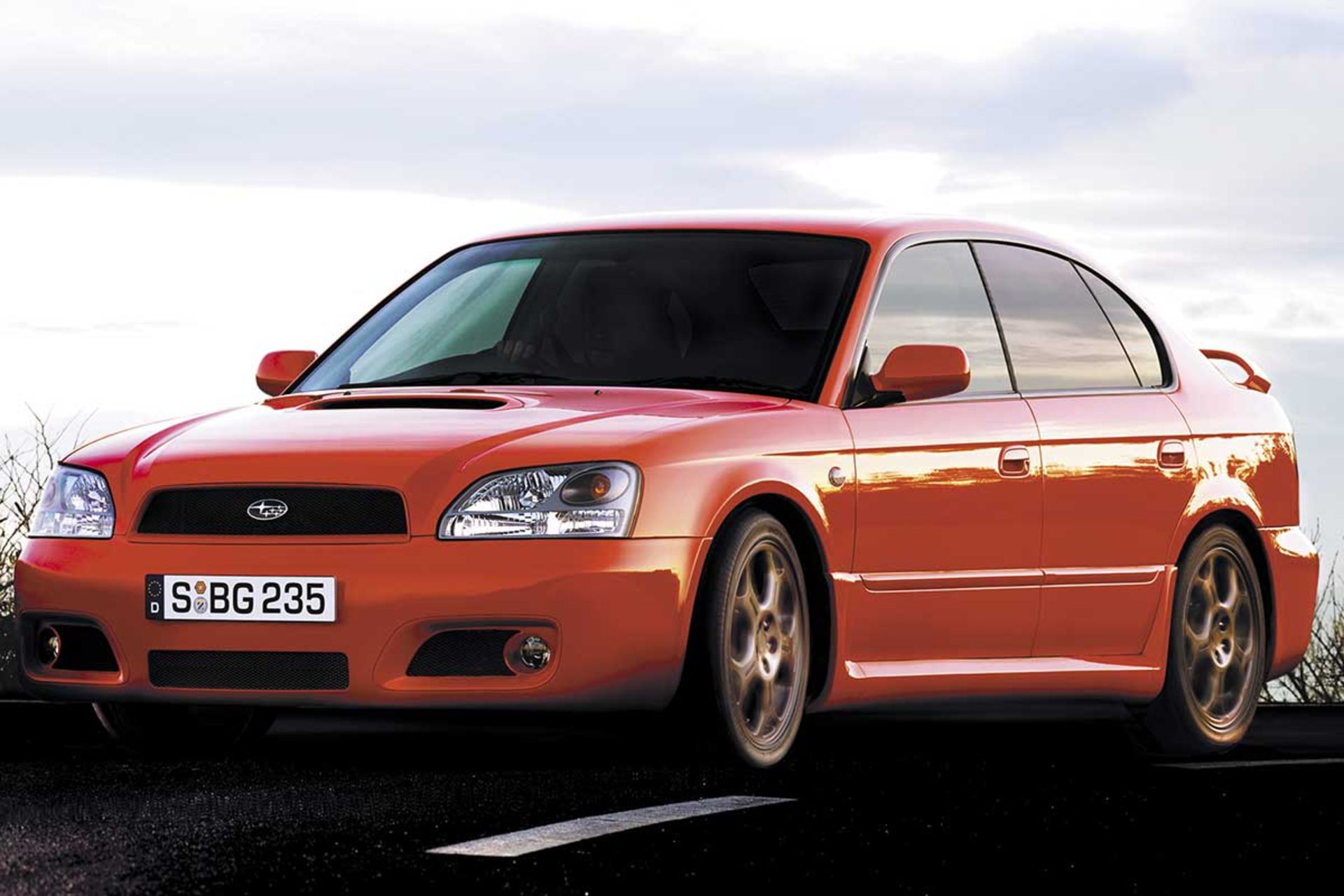 سوبارو لگاسی B4 بلیتزن 