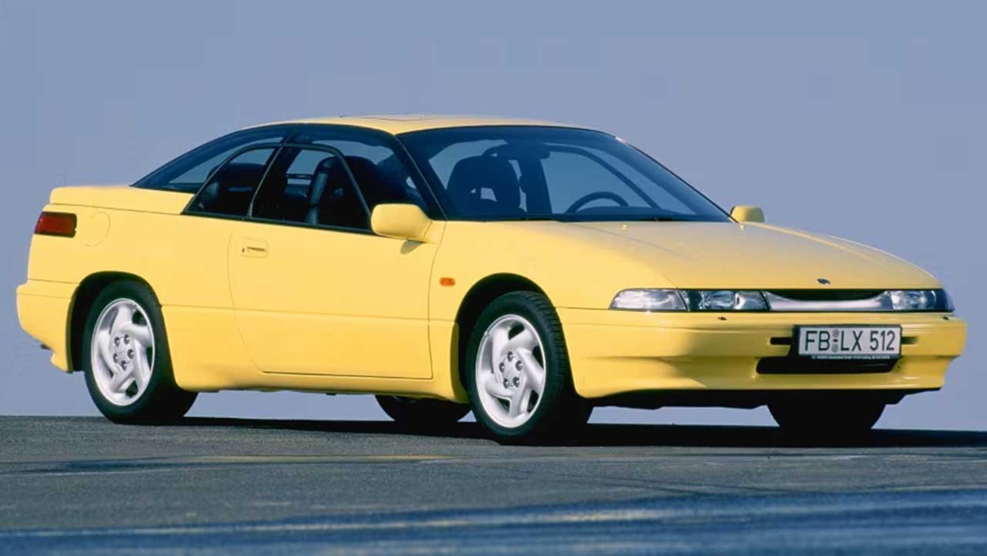 سوبارو SVX