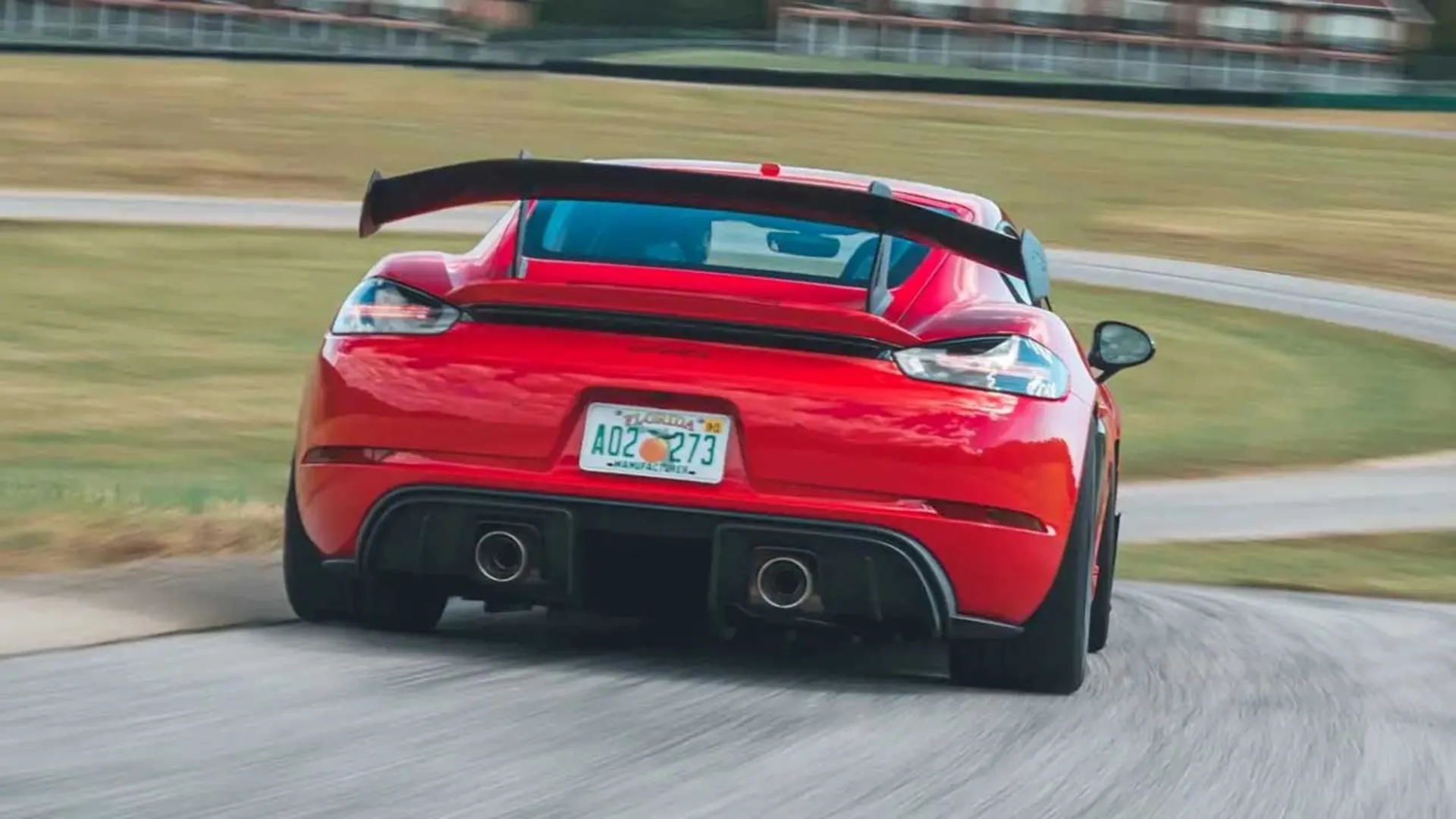 پورشه کیمن GT4 RS