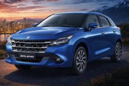 خودرو سوزوکی بالنو (Suzuki Baleno) مدل ۲۰۲۶ با رنگ آبی در نمای جلوی سه چهاربuks