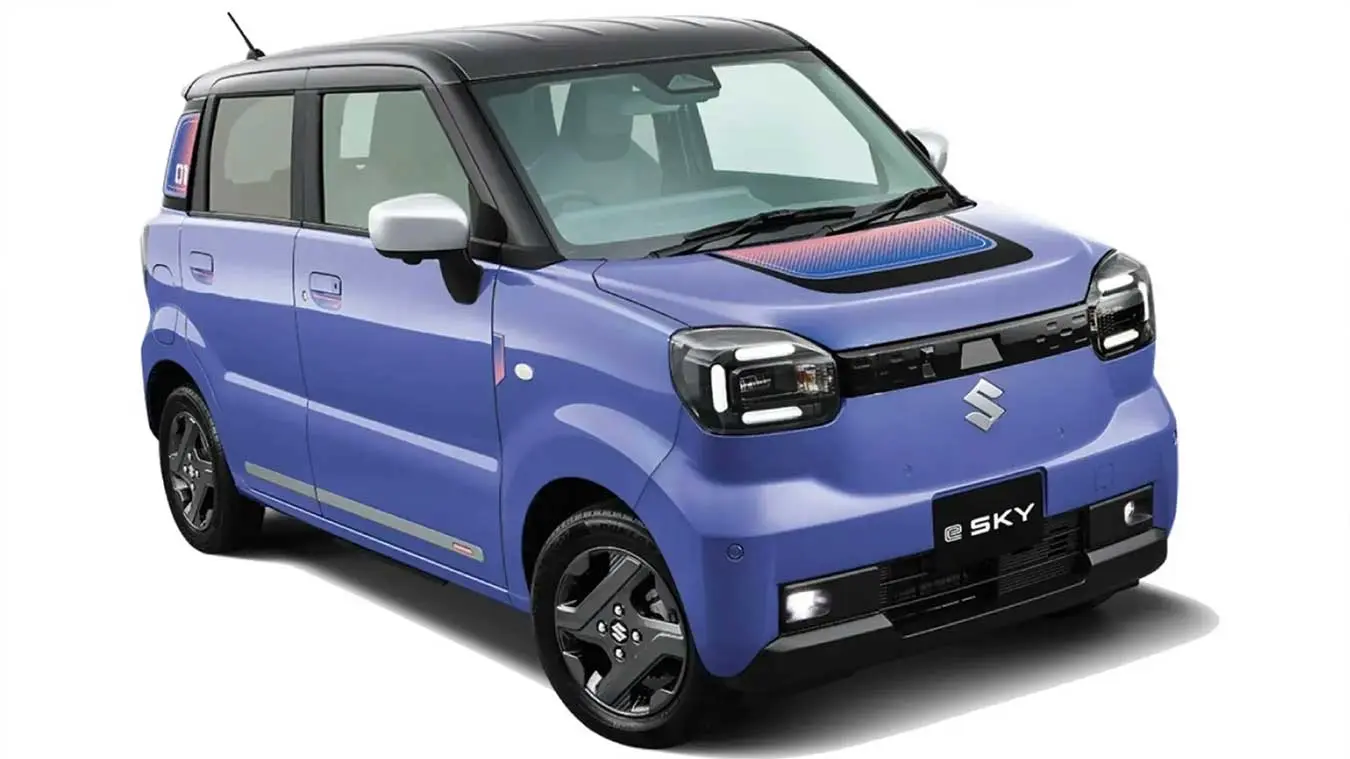 خودروی برقی سوزوکی (Suzuki e-SKY) با بدنه آبی و سقف مشکی