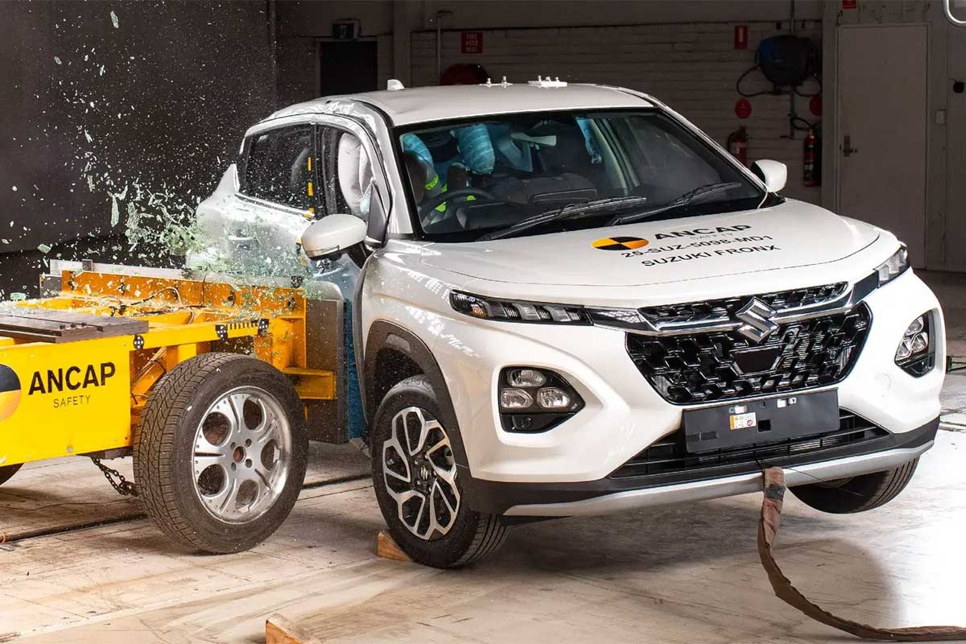 آزمون تصادف سوزوکی فرانکس