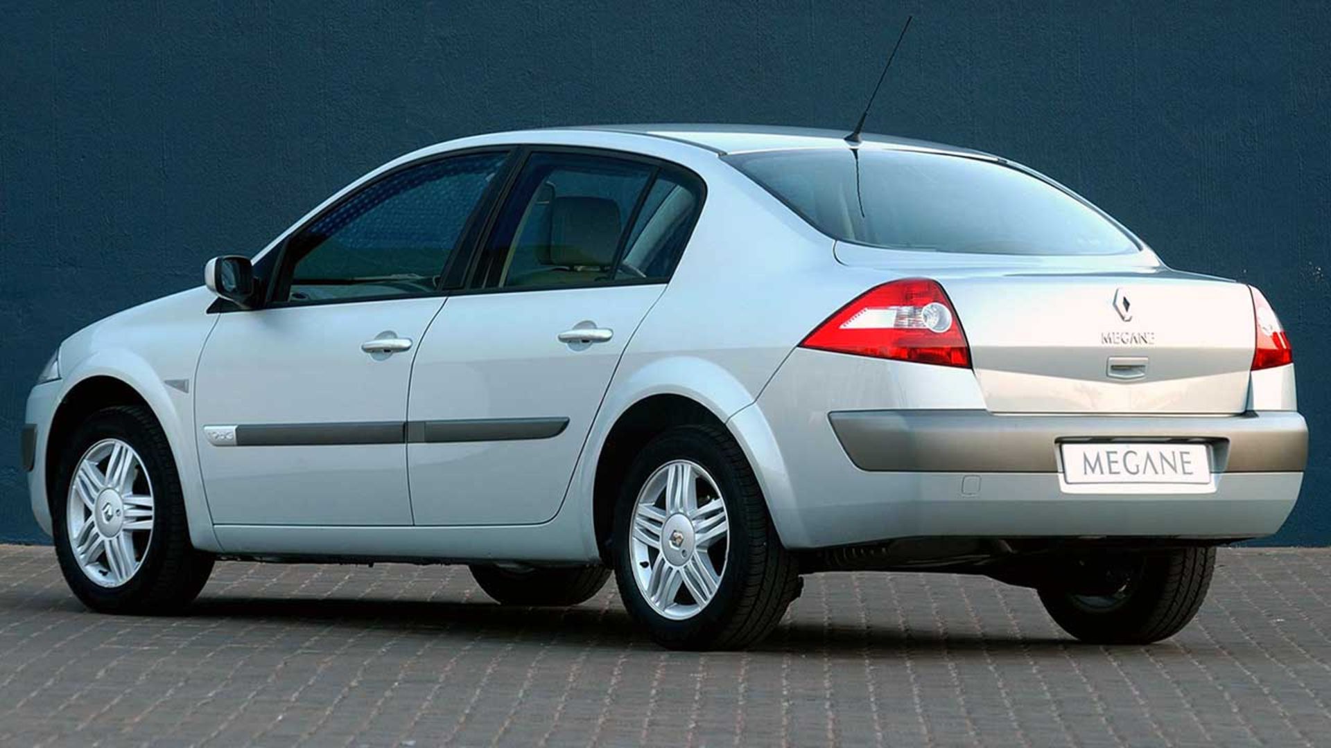 مگان کارکرده دست دوم