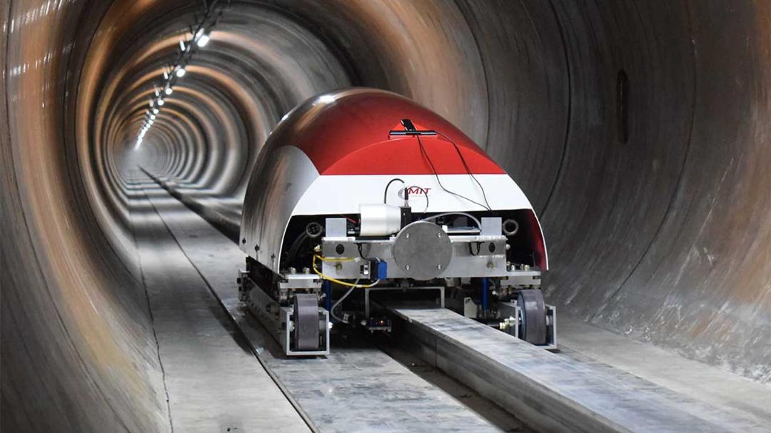 قطار هایپرلوپ (Hyperloop) در حال حرکت در تونل آزمایشی تگزاس