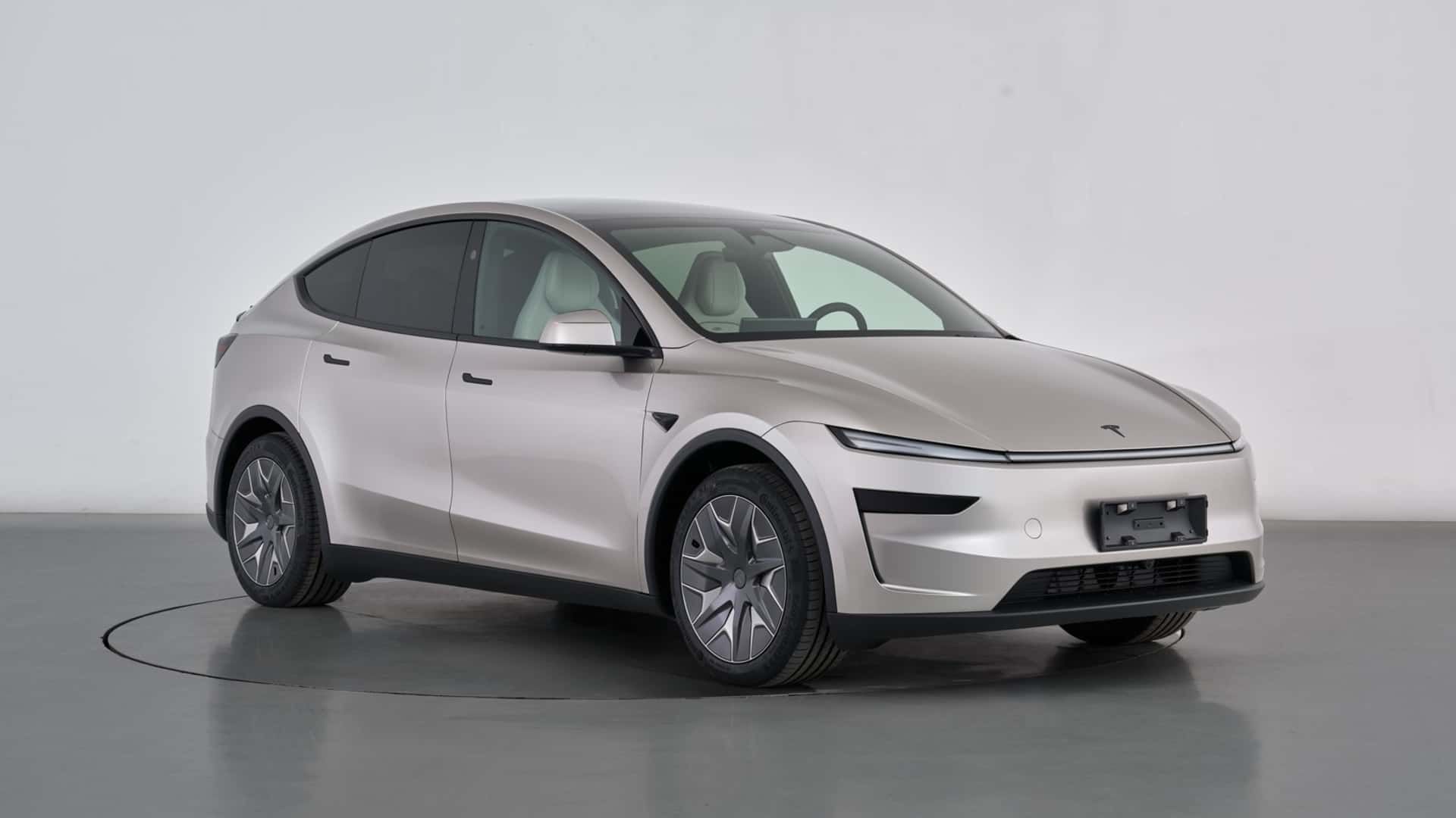 NEW TESLA model Y L