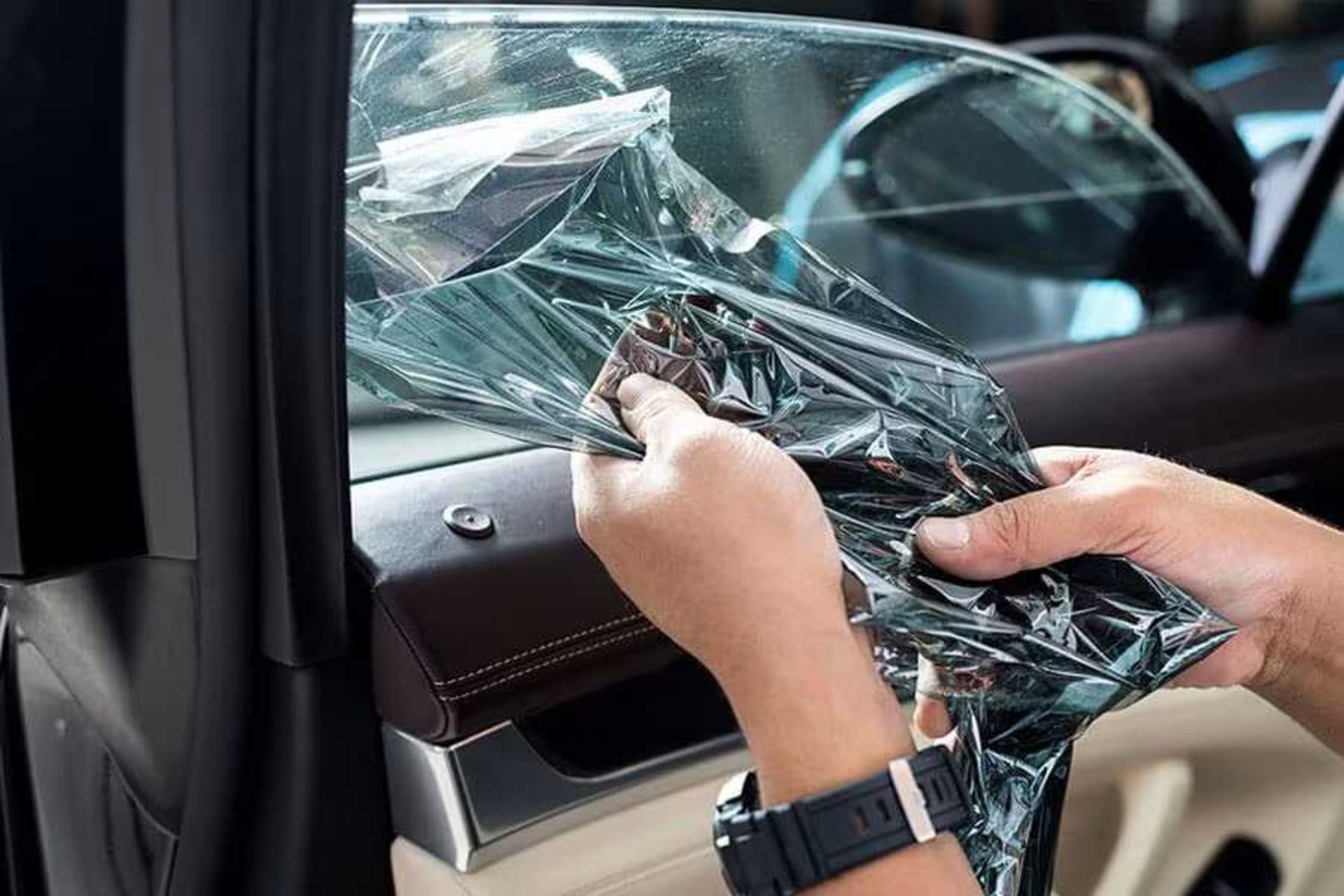 جدا کردن شیشه دودی ماشین